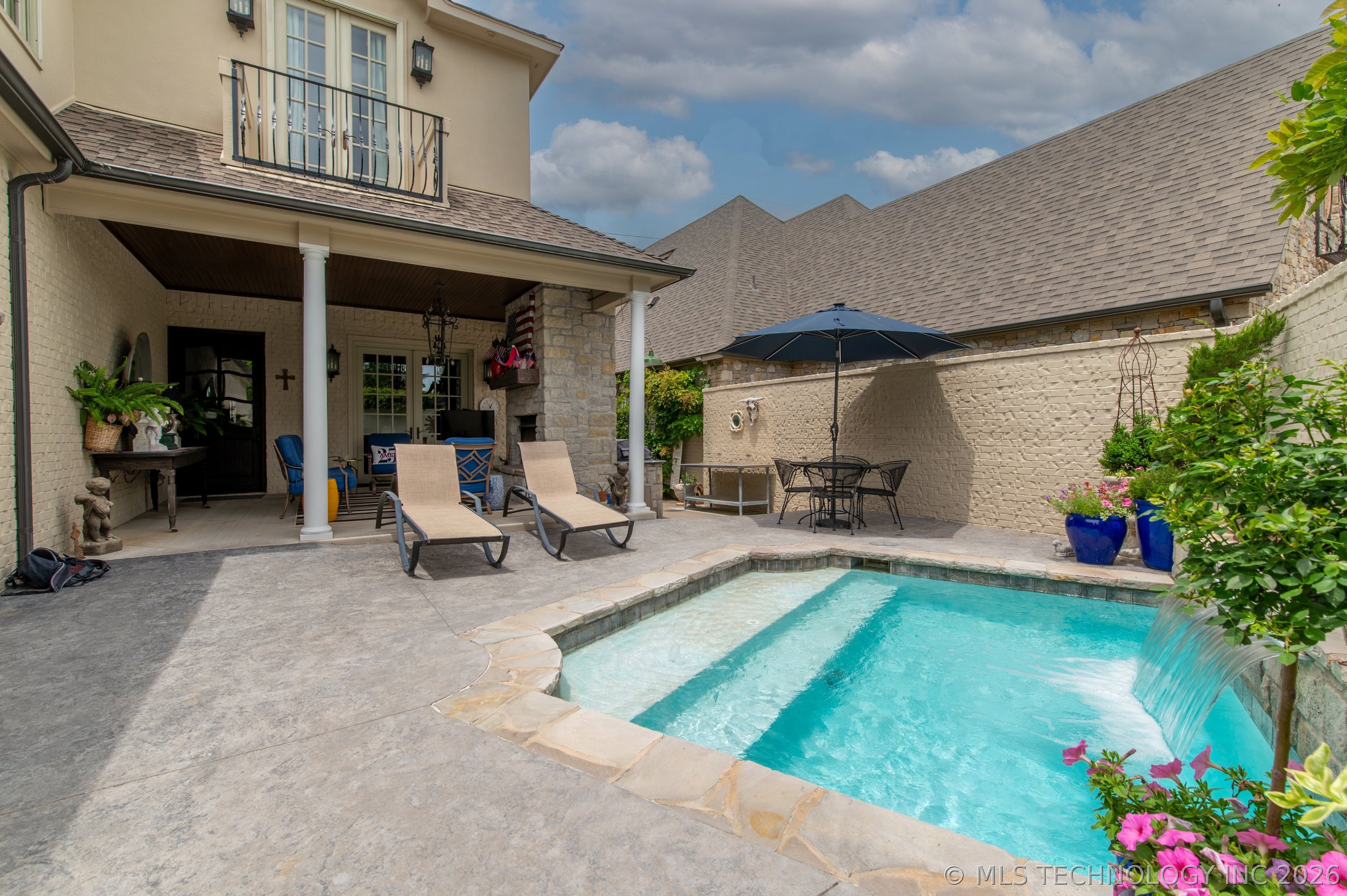5810 W Orlando Circle