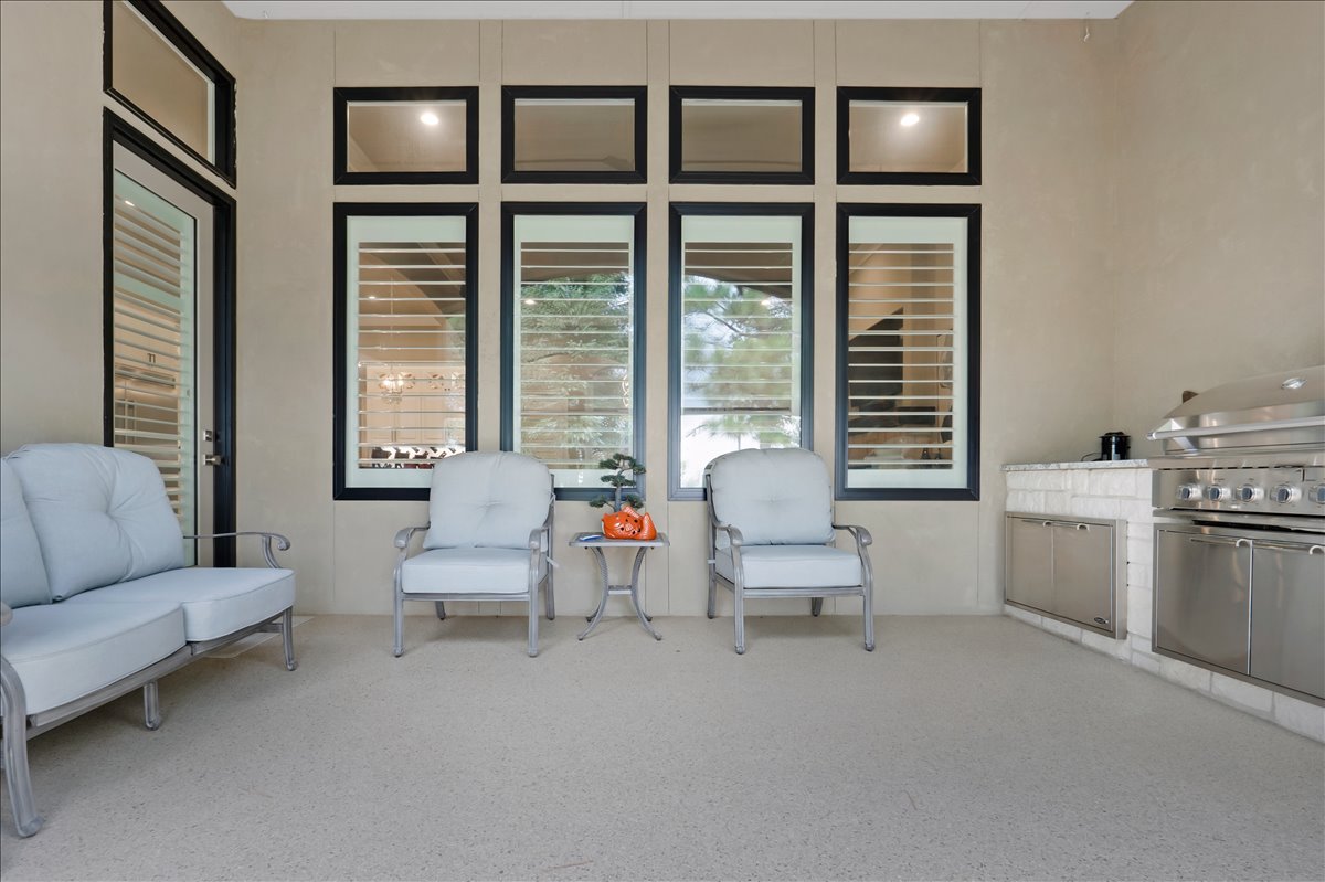 1105 W 84th Street