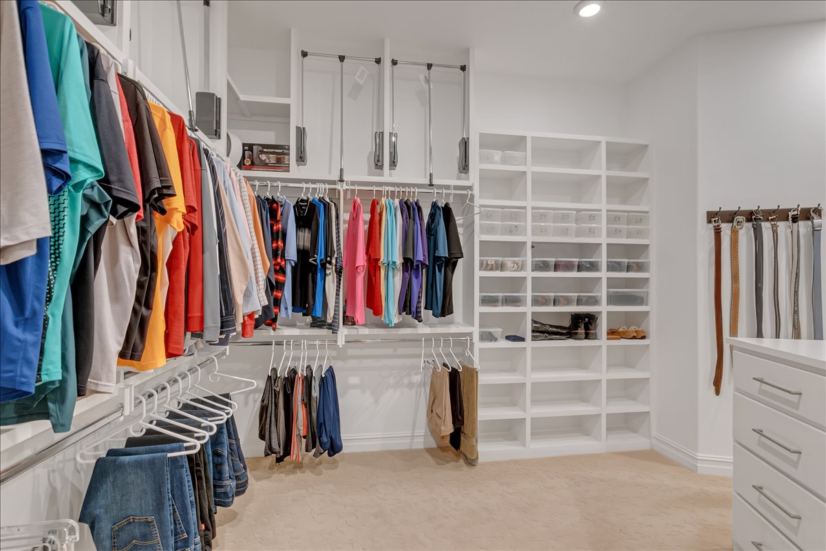 1105 W 84th Street