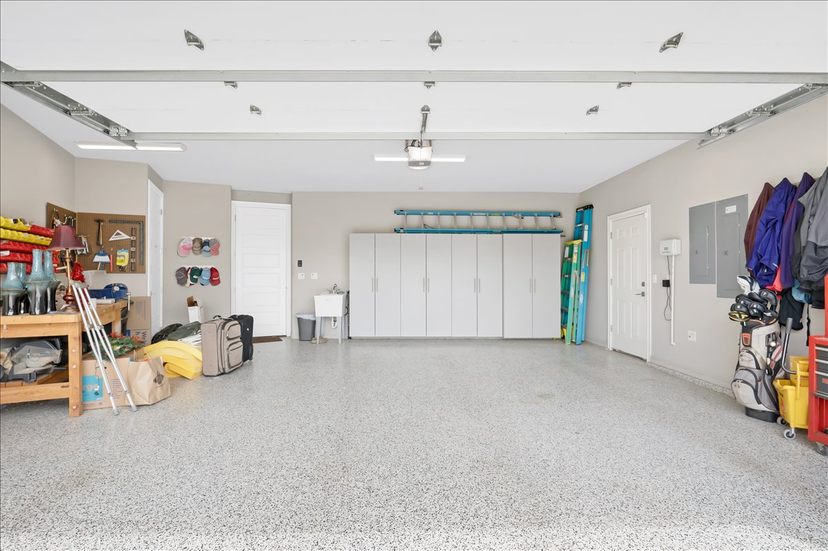 1105 W 84th Street