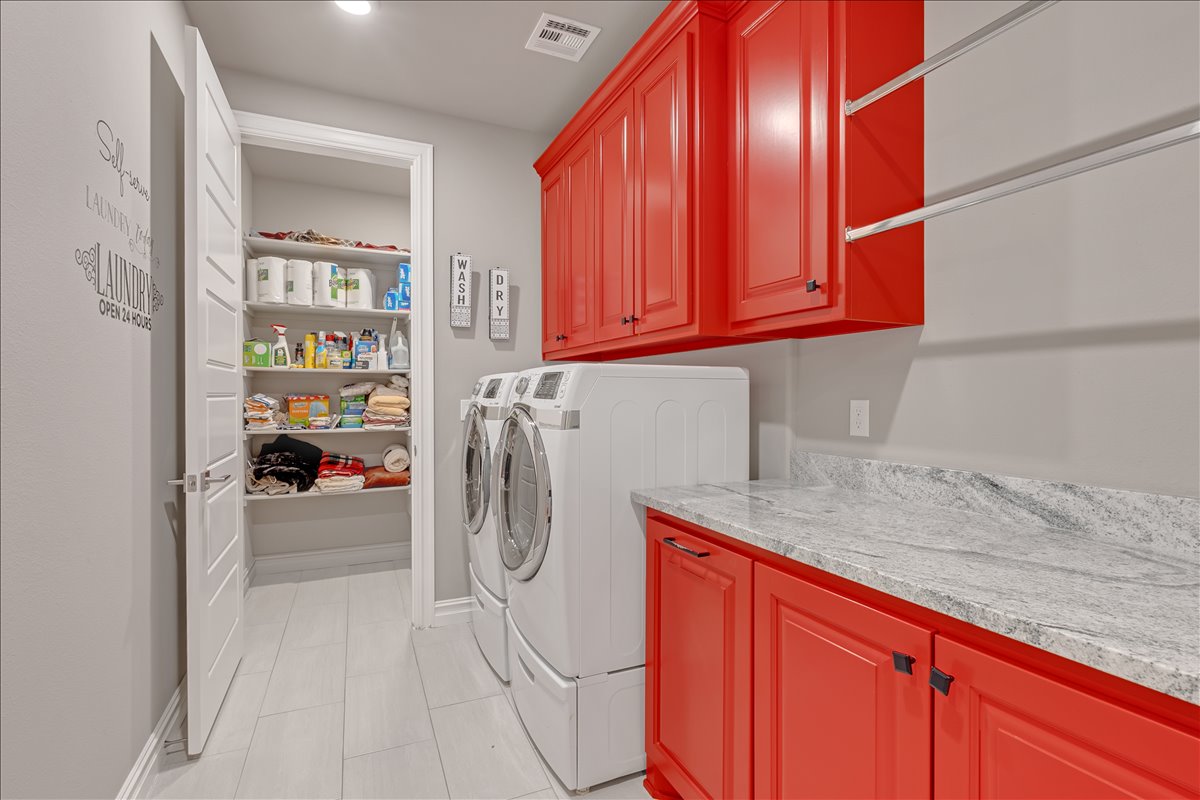 1105 W 84th Street