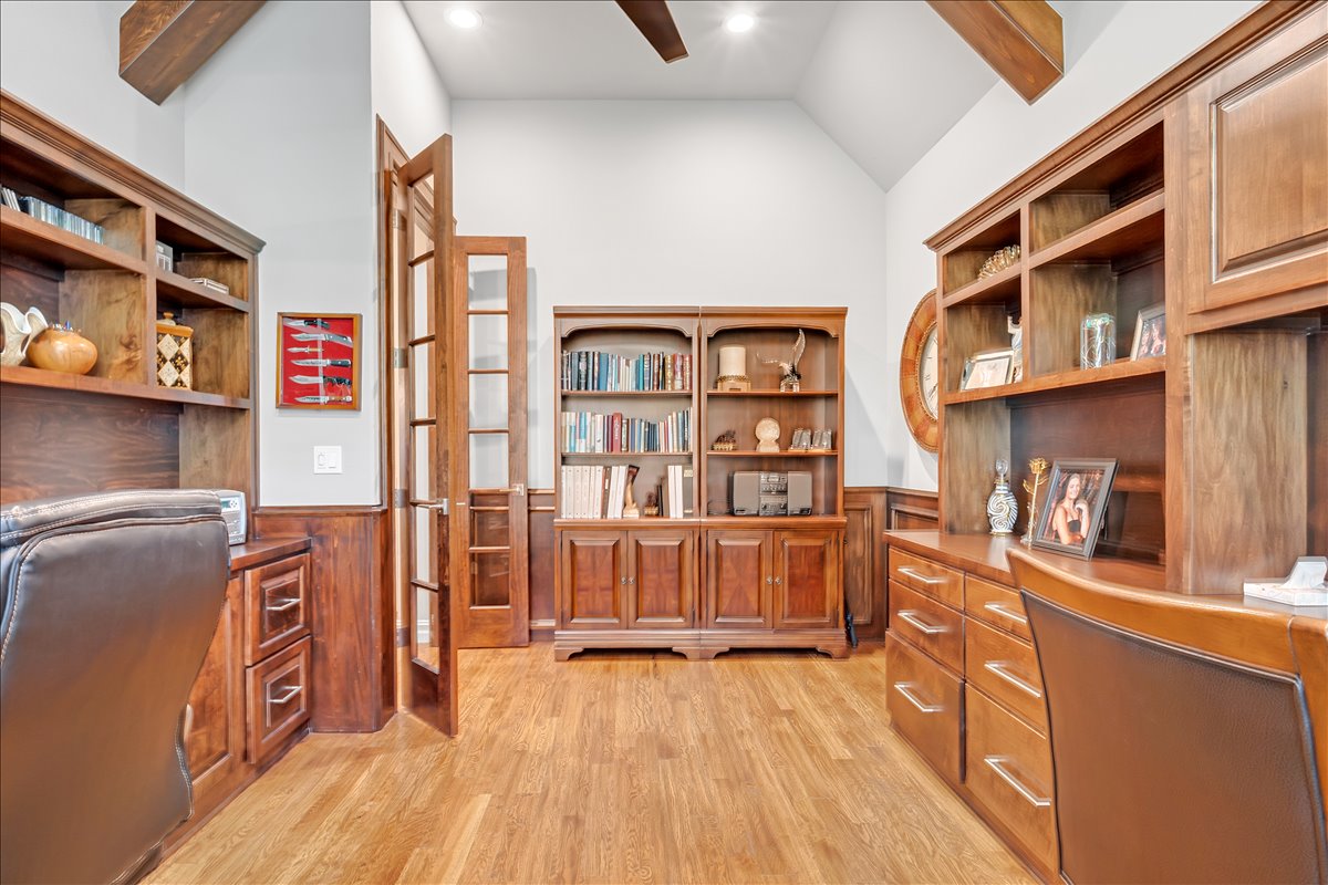 1105 W 84th Street