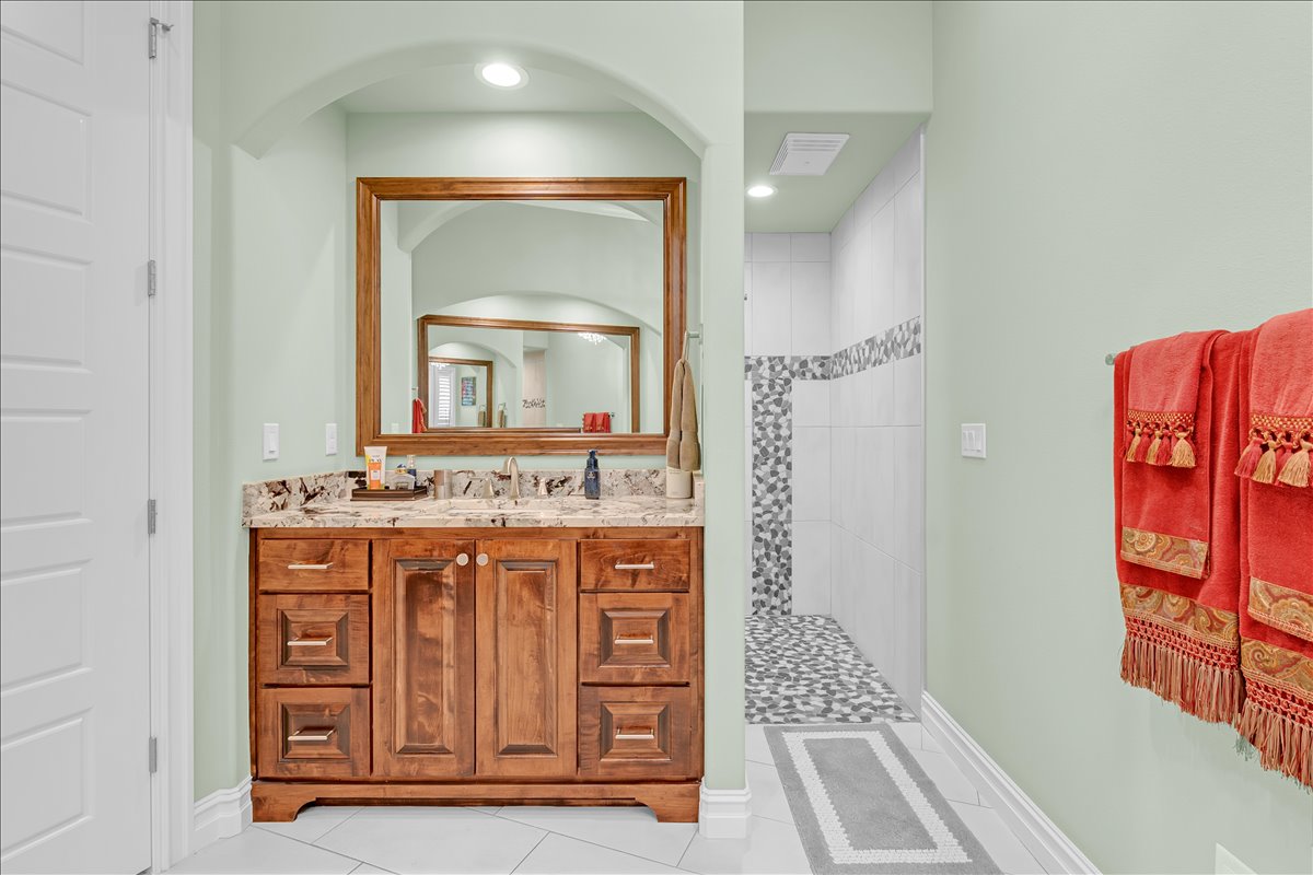 1105 W 84th Street