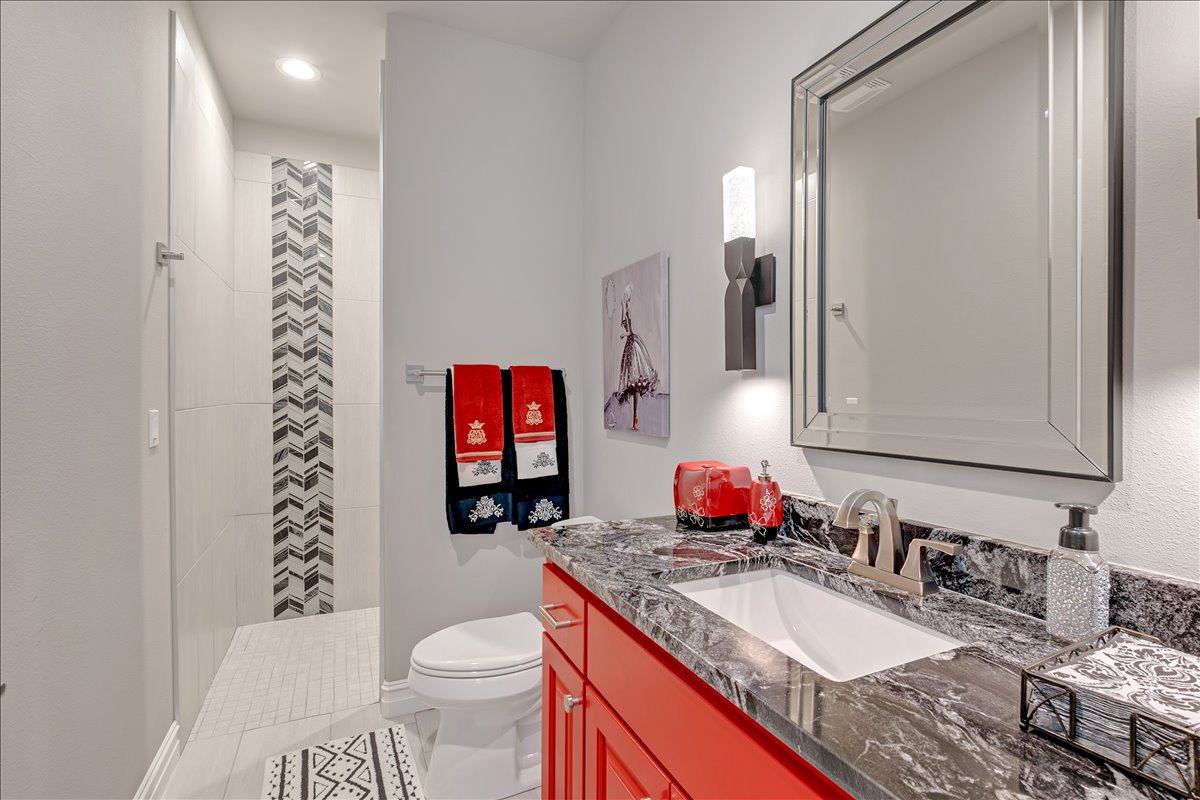 1105 W 84th Street