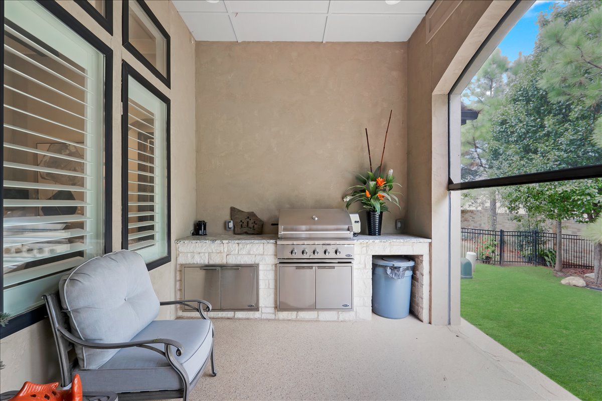 1105 W 84th Street