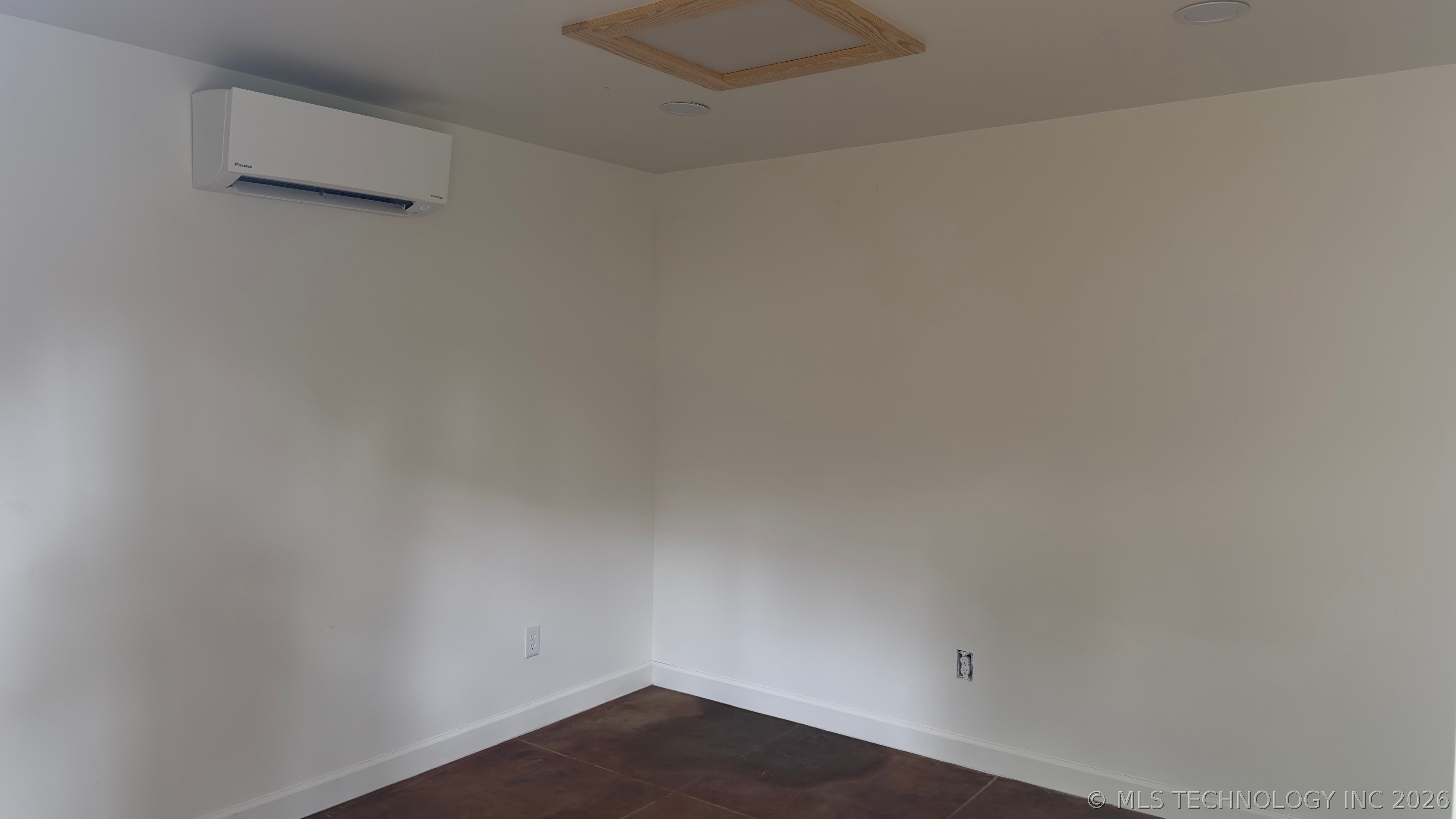 12315 S Skyline Drive