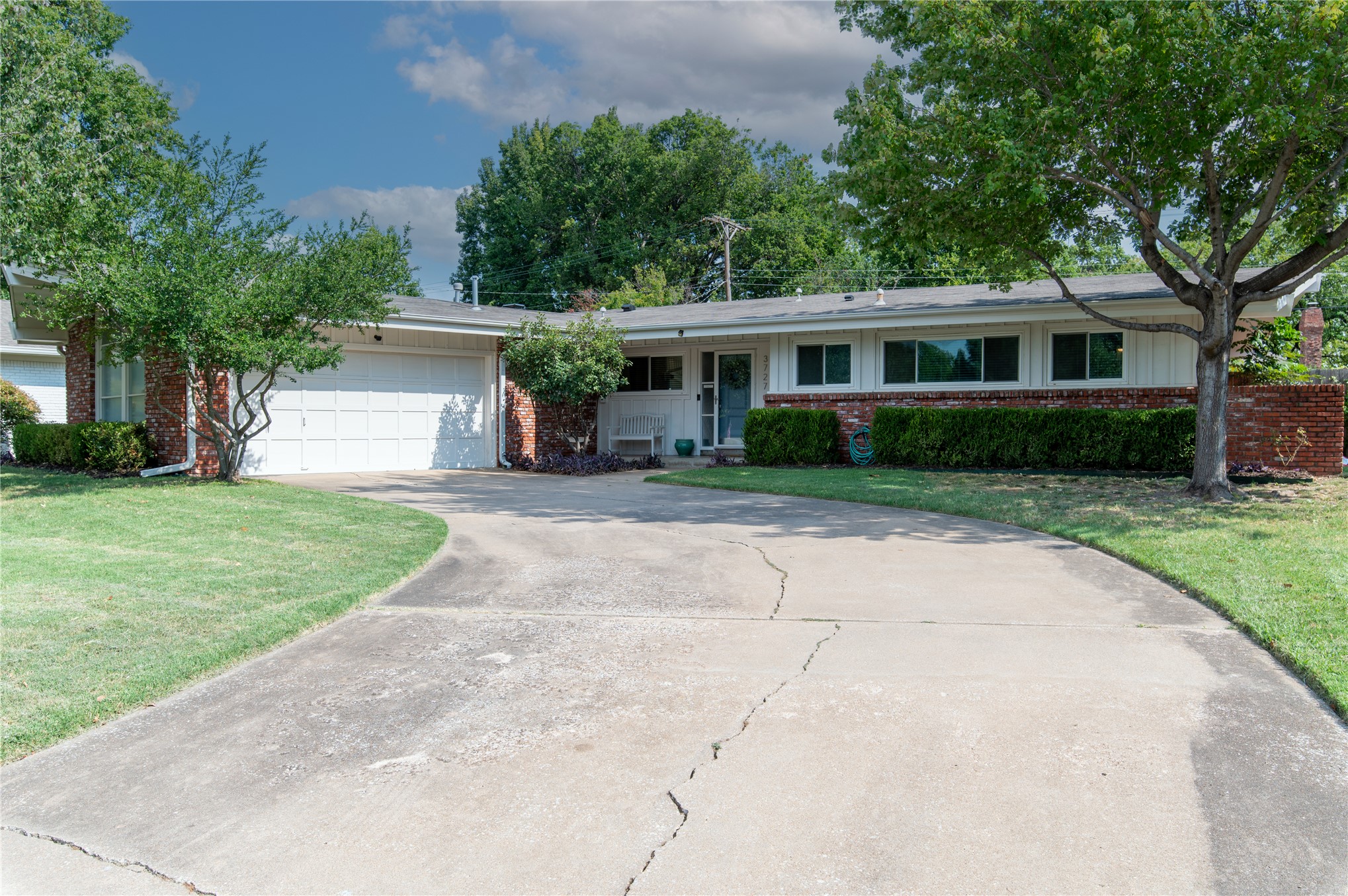 3727 E 56th Street