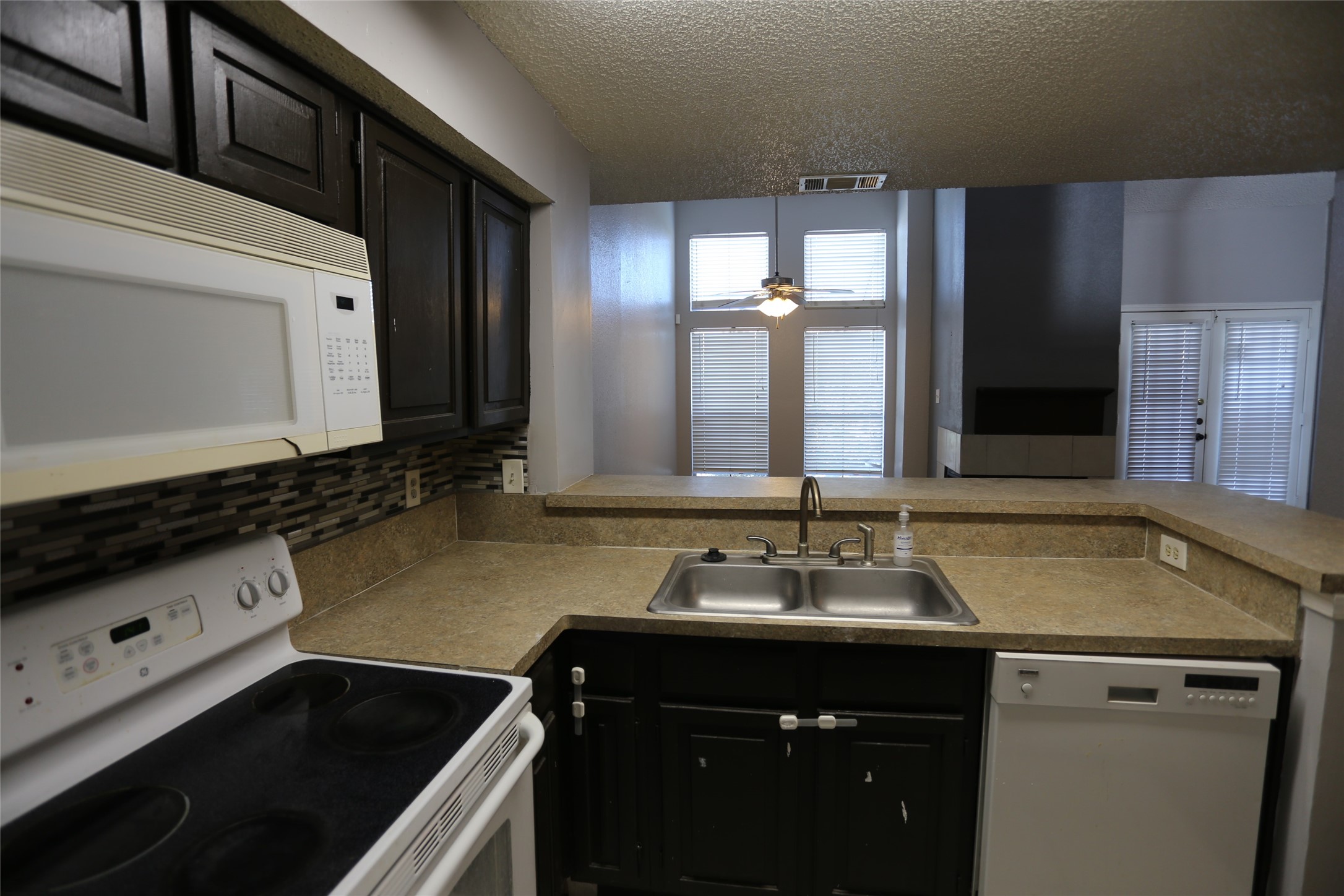 3406 Country Club Drive W 272