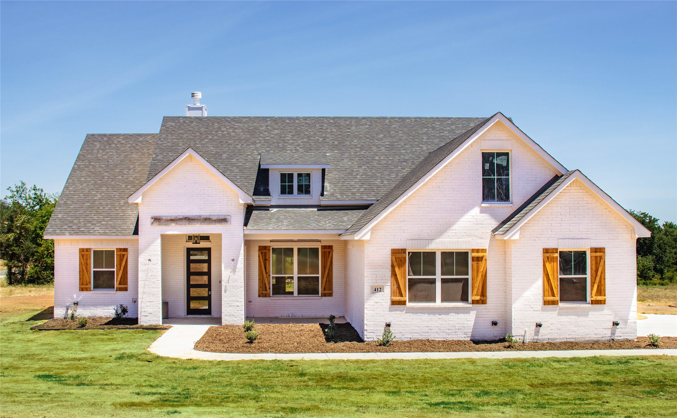 412 Adell Circle