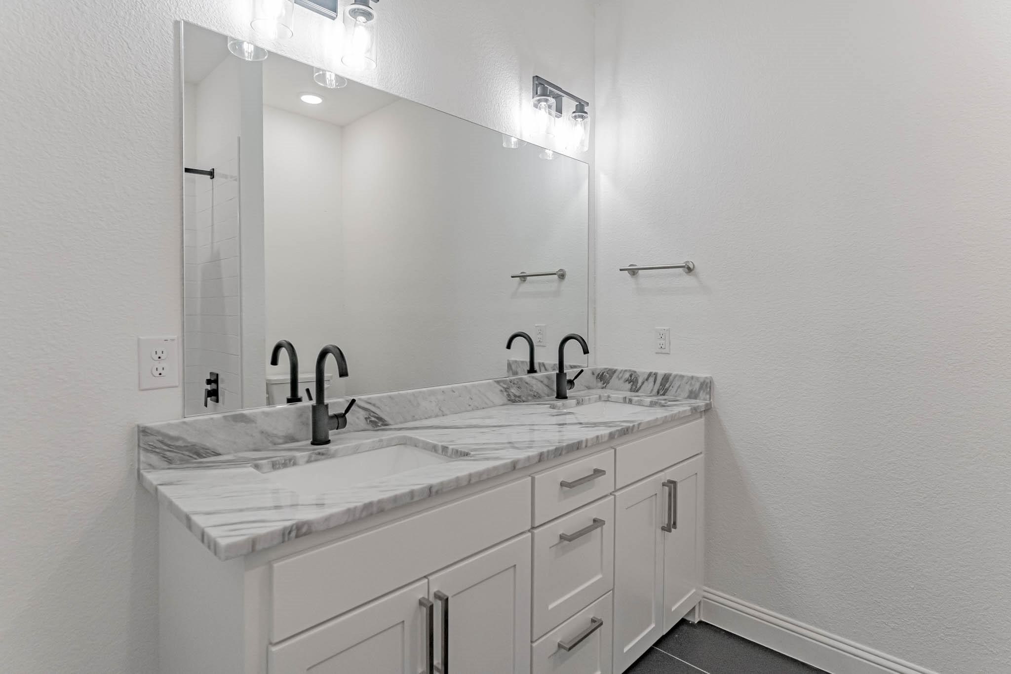 5120 Stoneridge Drive