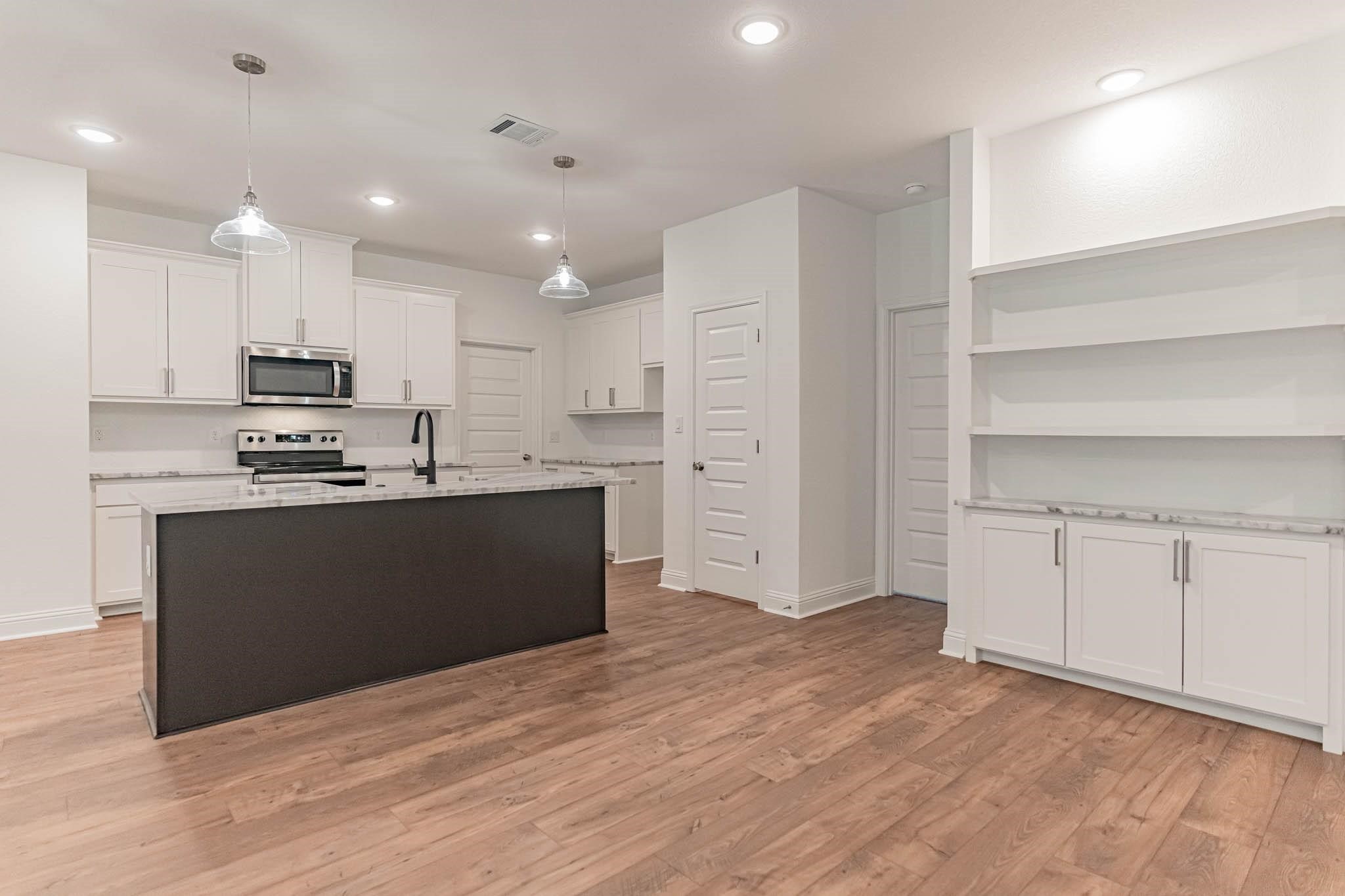 5120 Stoneridge Drive