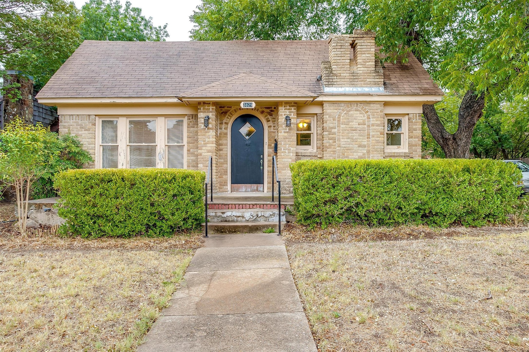 3829 W 5th Street