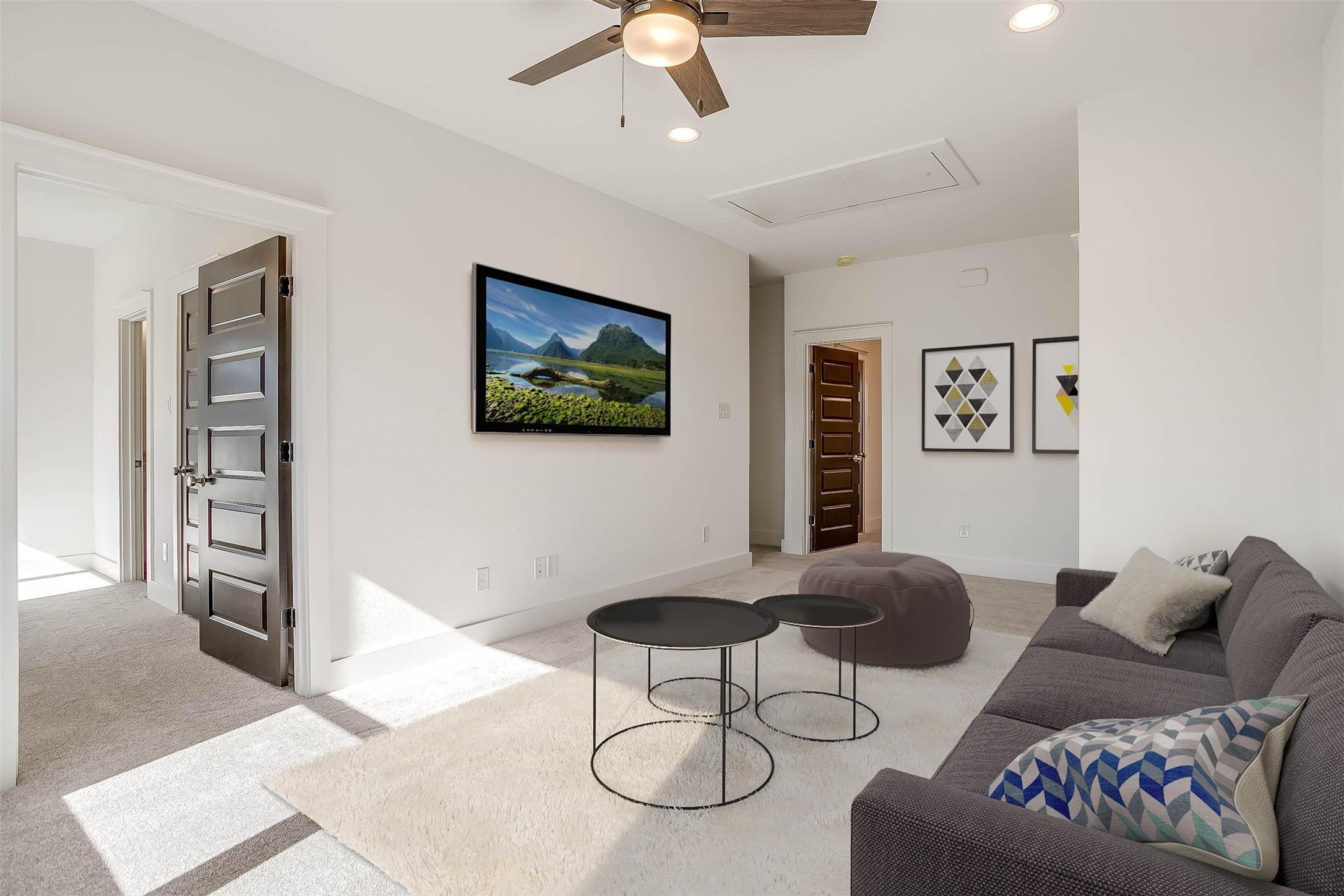5620 Oaks Lane