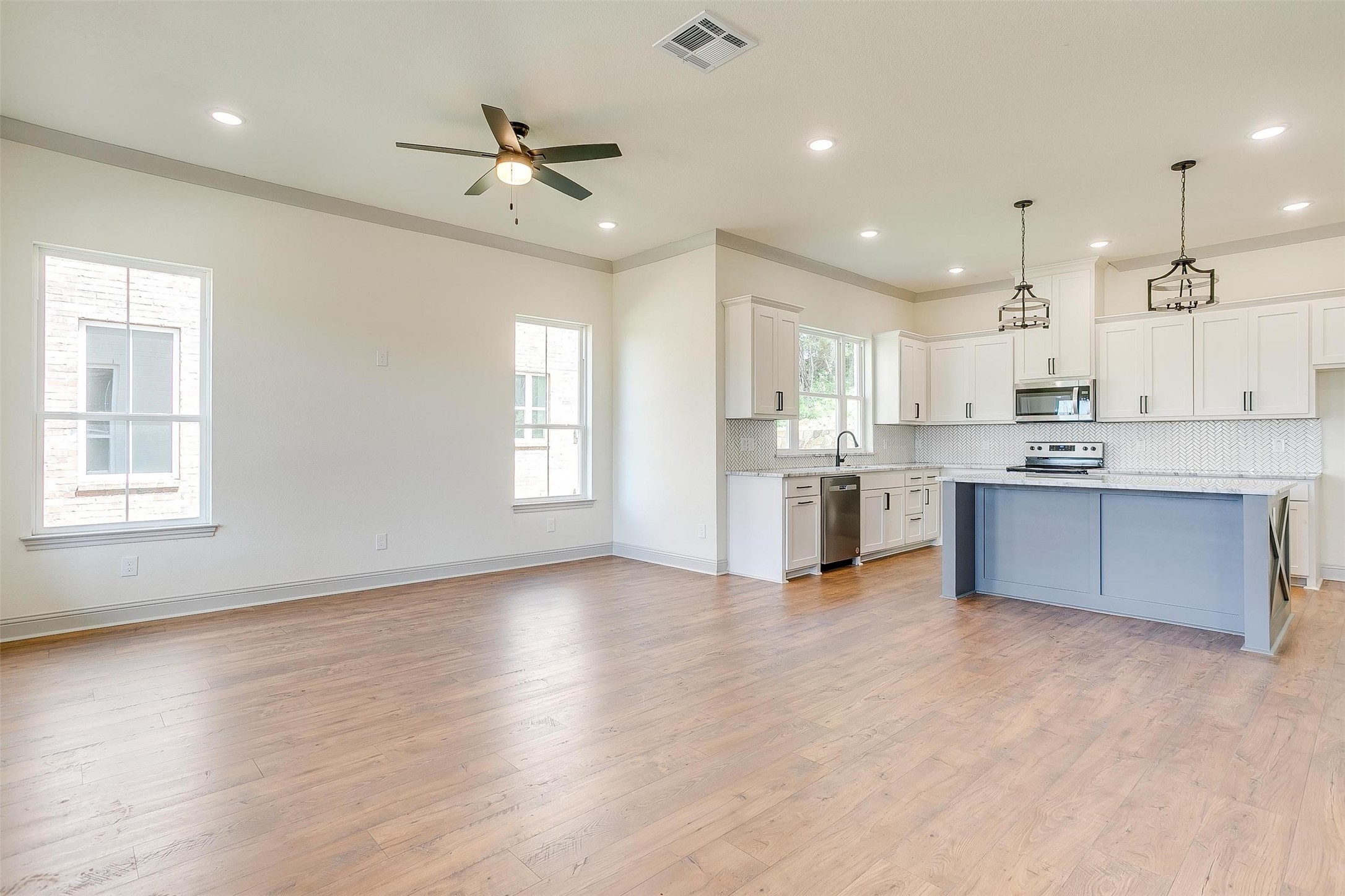 2620 Steepleridge Circle