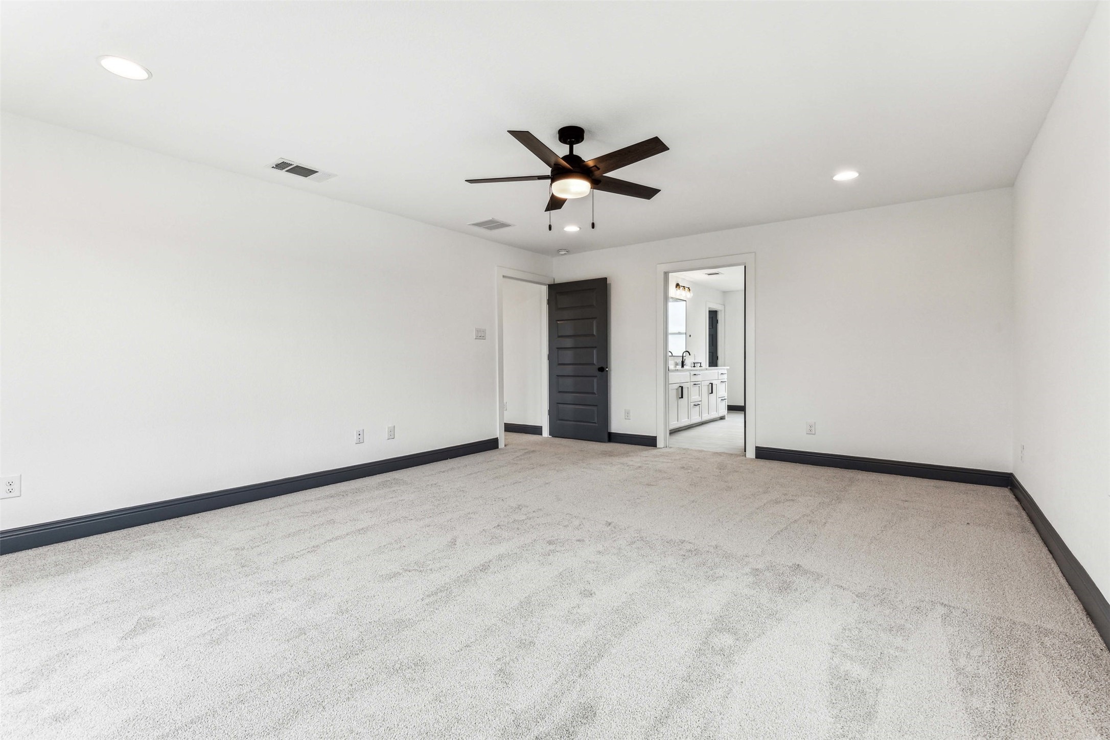 7620 Trailridge Drive