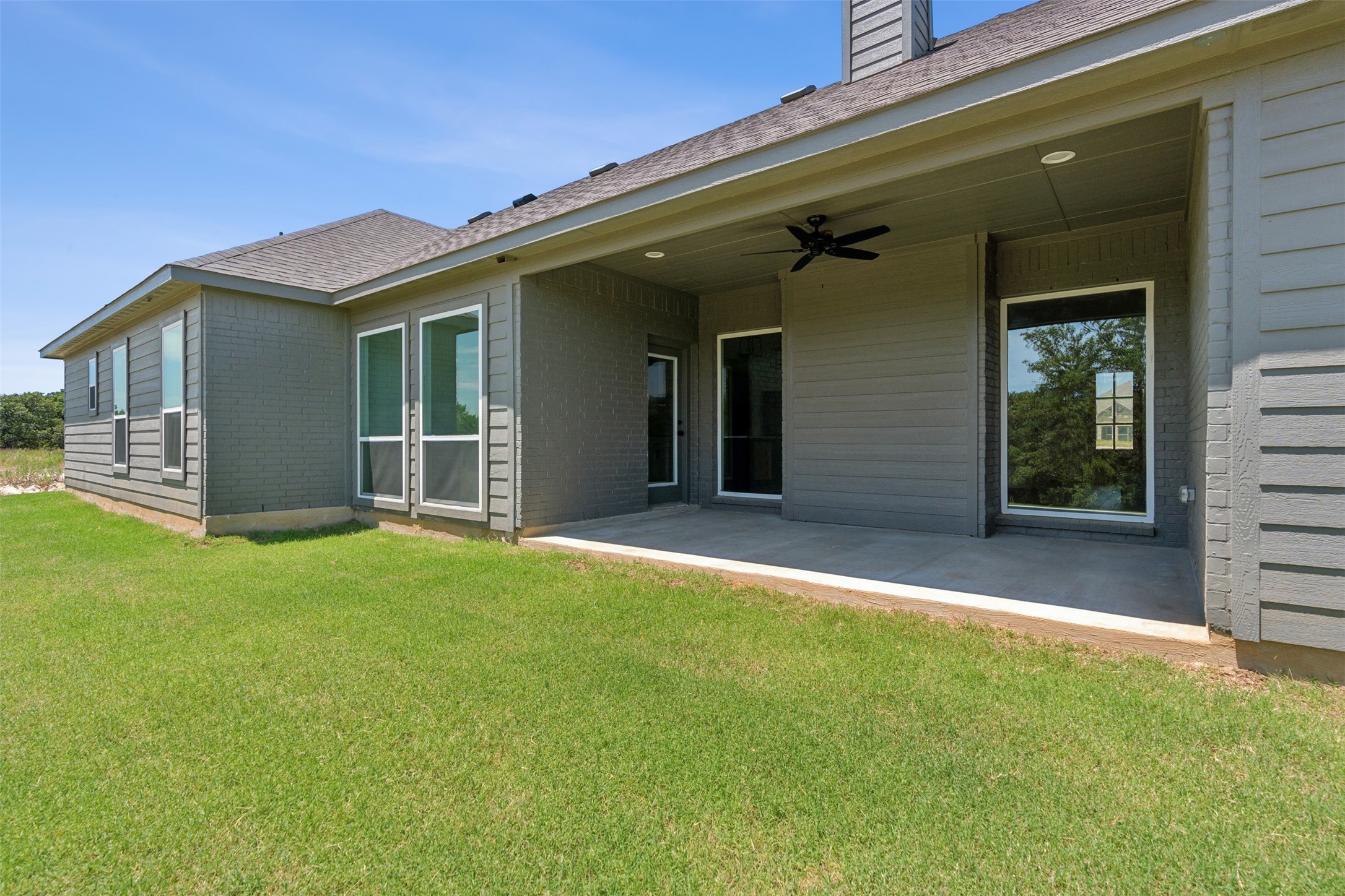 9016 Valley Oak Court