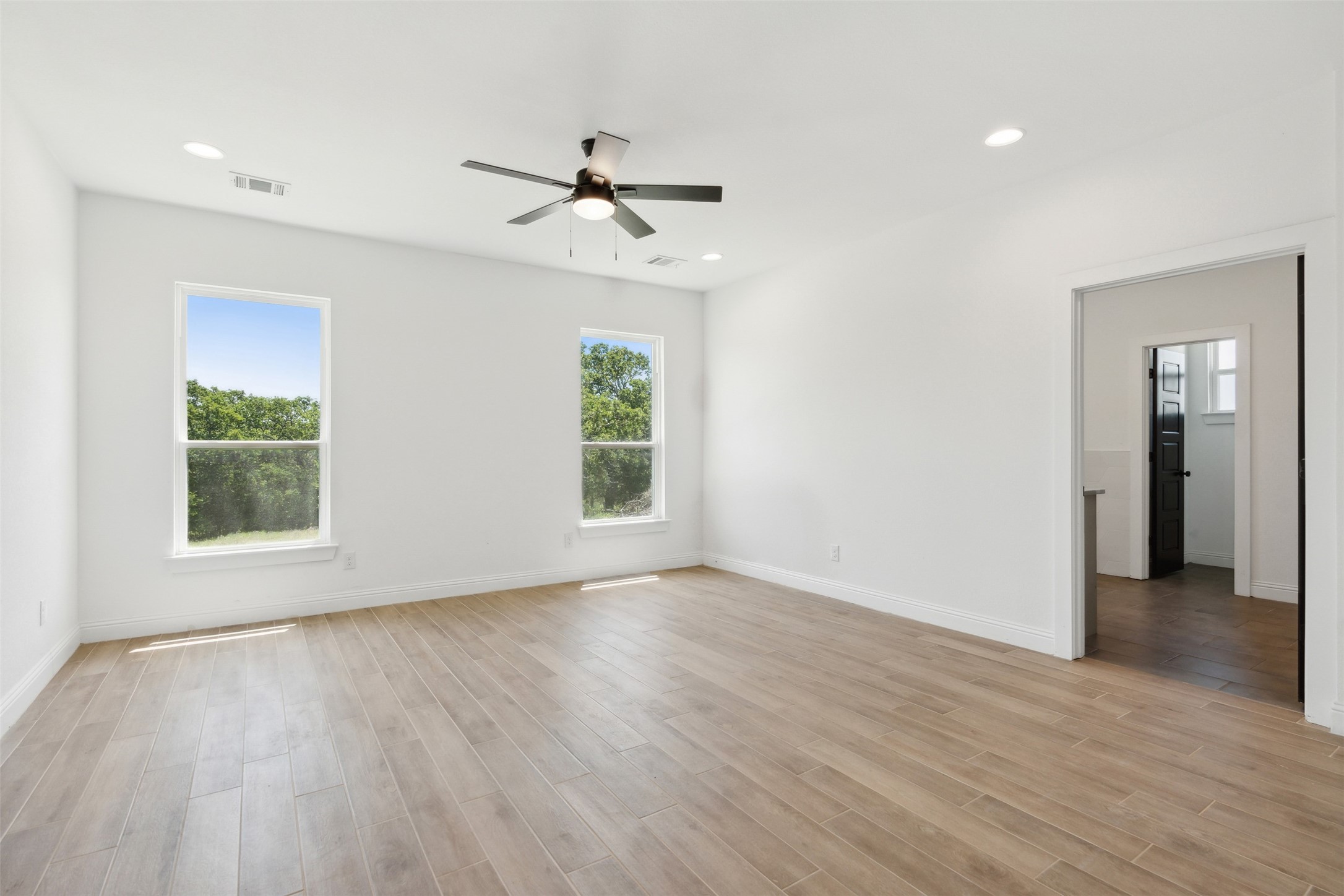 9016 Valley Oak Court