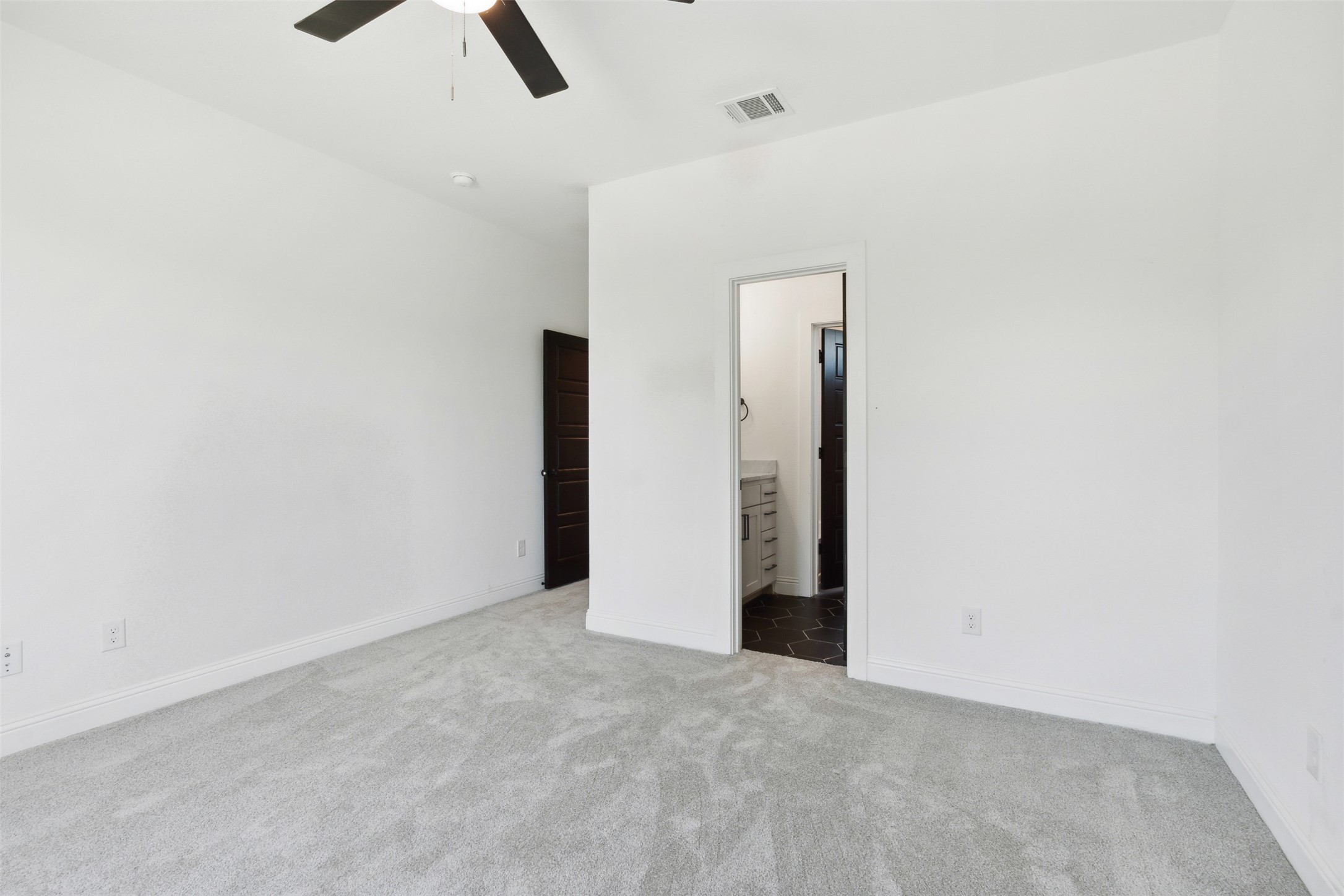 9016 Valley Oak Court