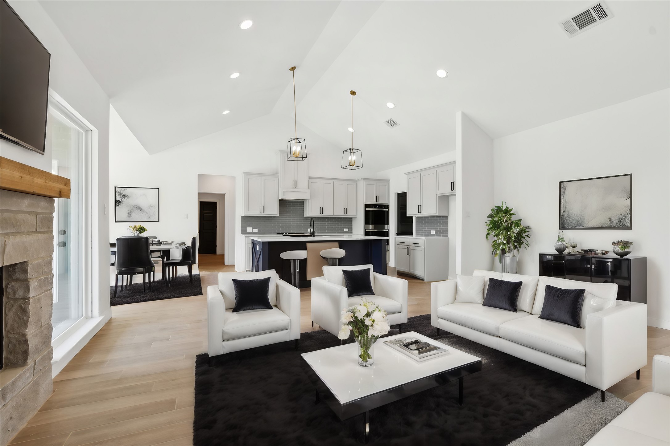 9016 Valley Oak Court