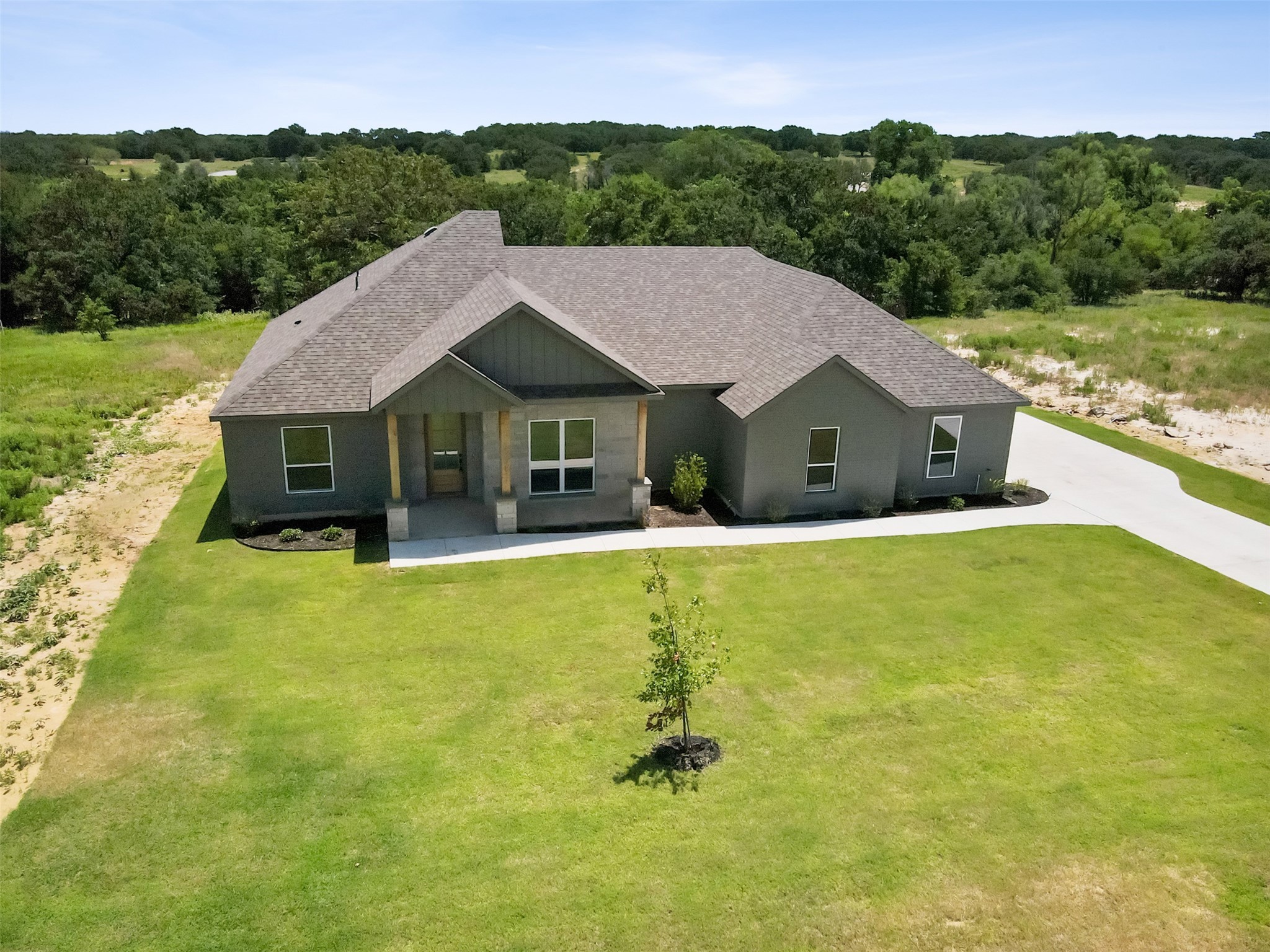 9016 Valley Oak Court