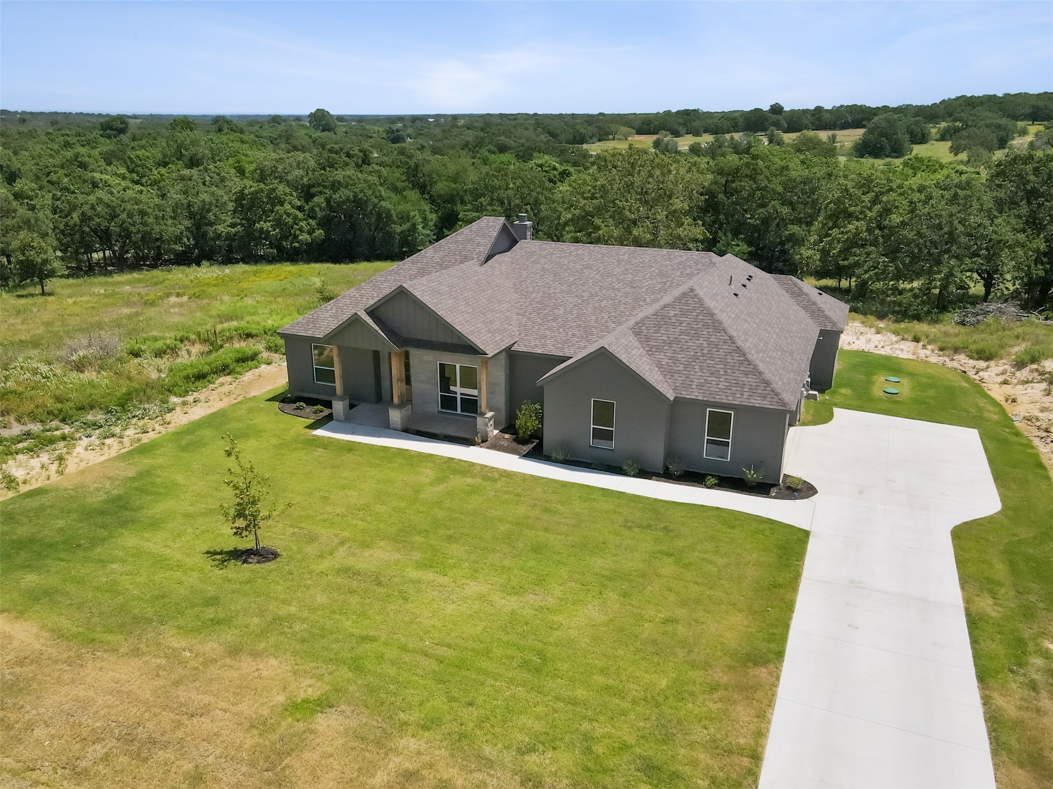 9016 Valley Oak Court