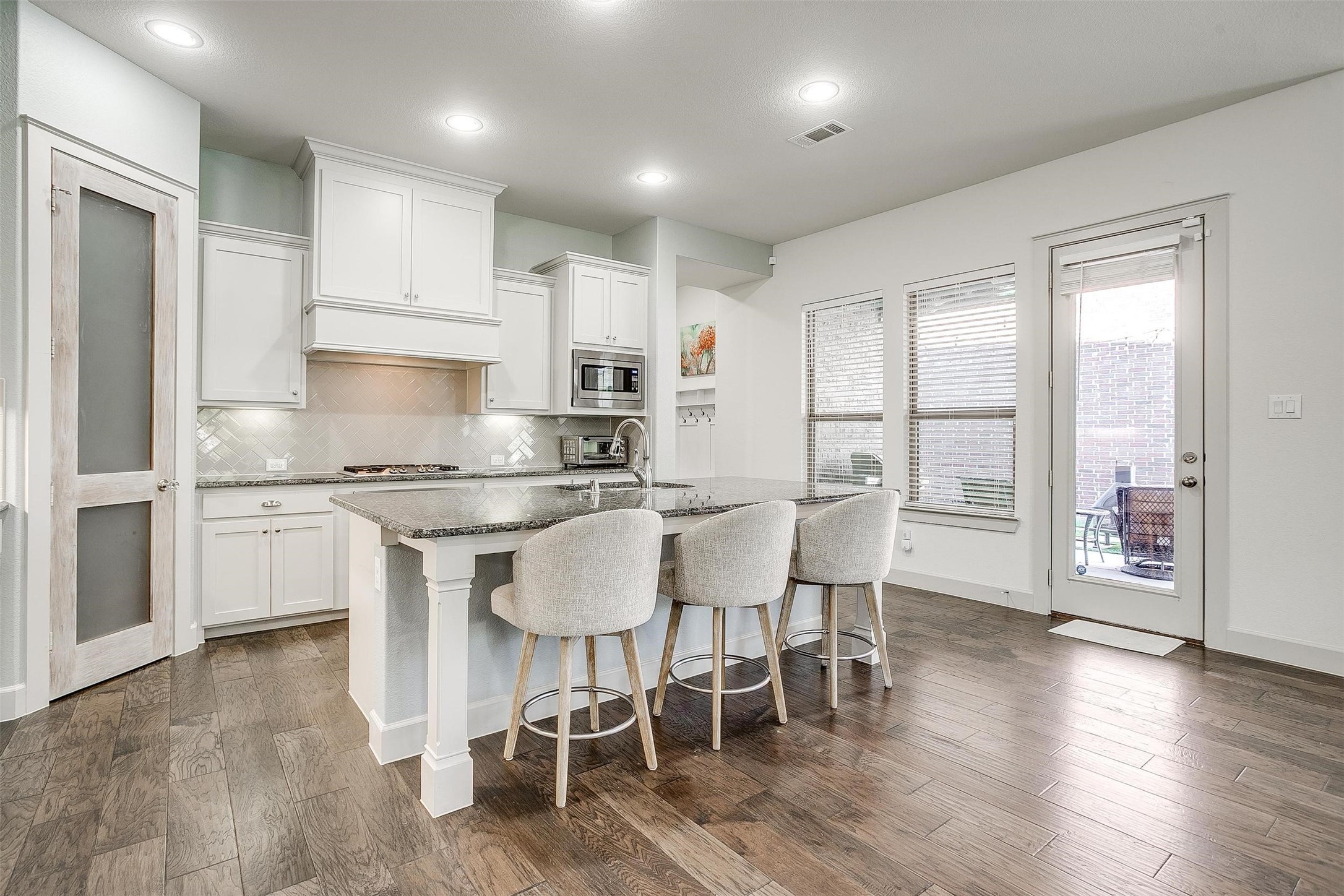 1416 French Violet Way