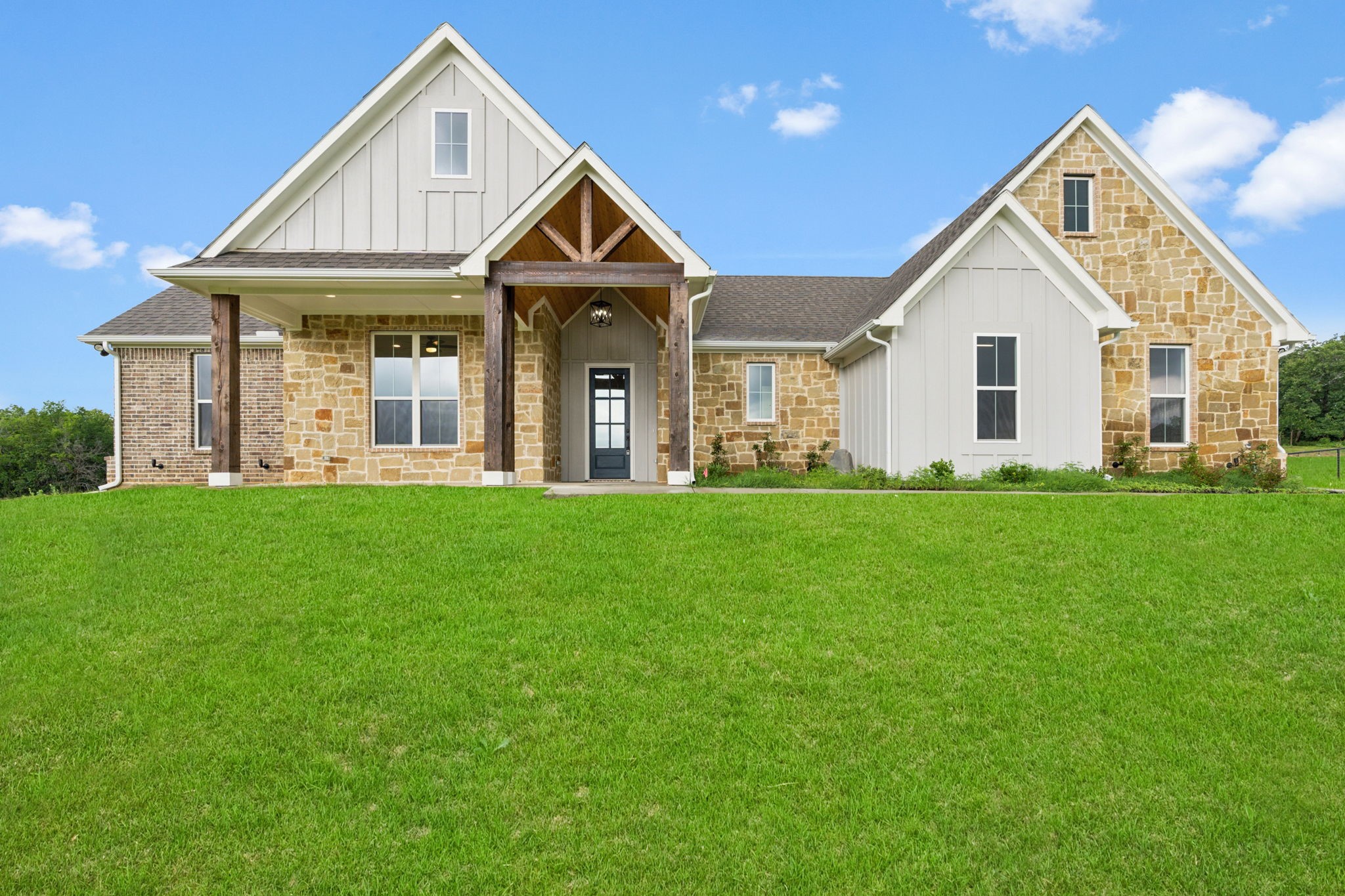 175 Lucky Ridge Lane