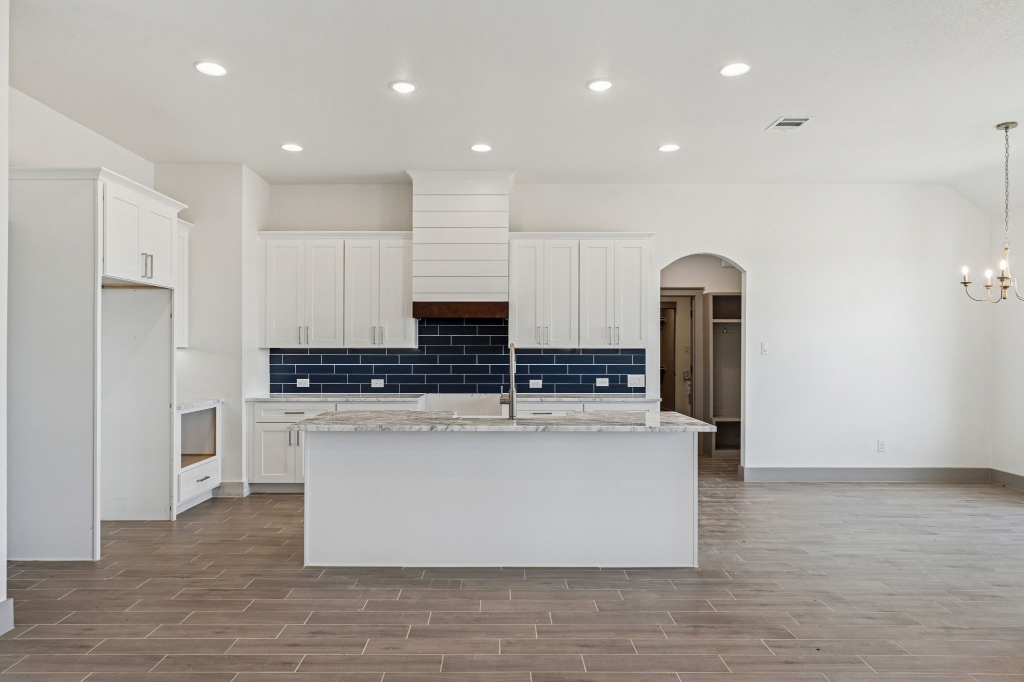 106 Maverick Way