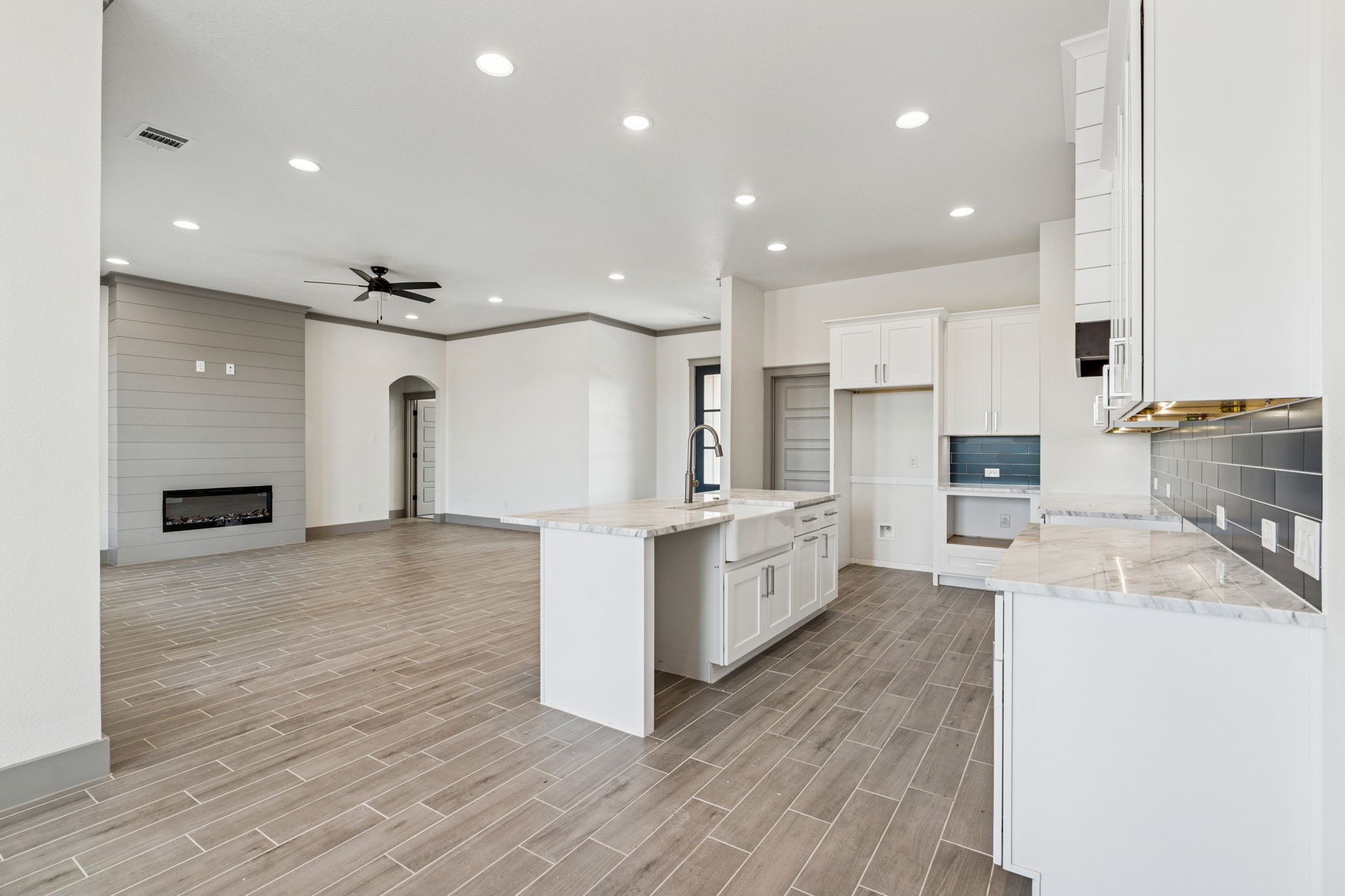 106 Maverick Way