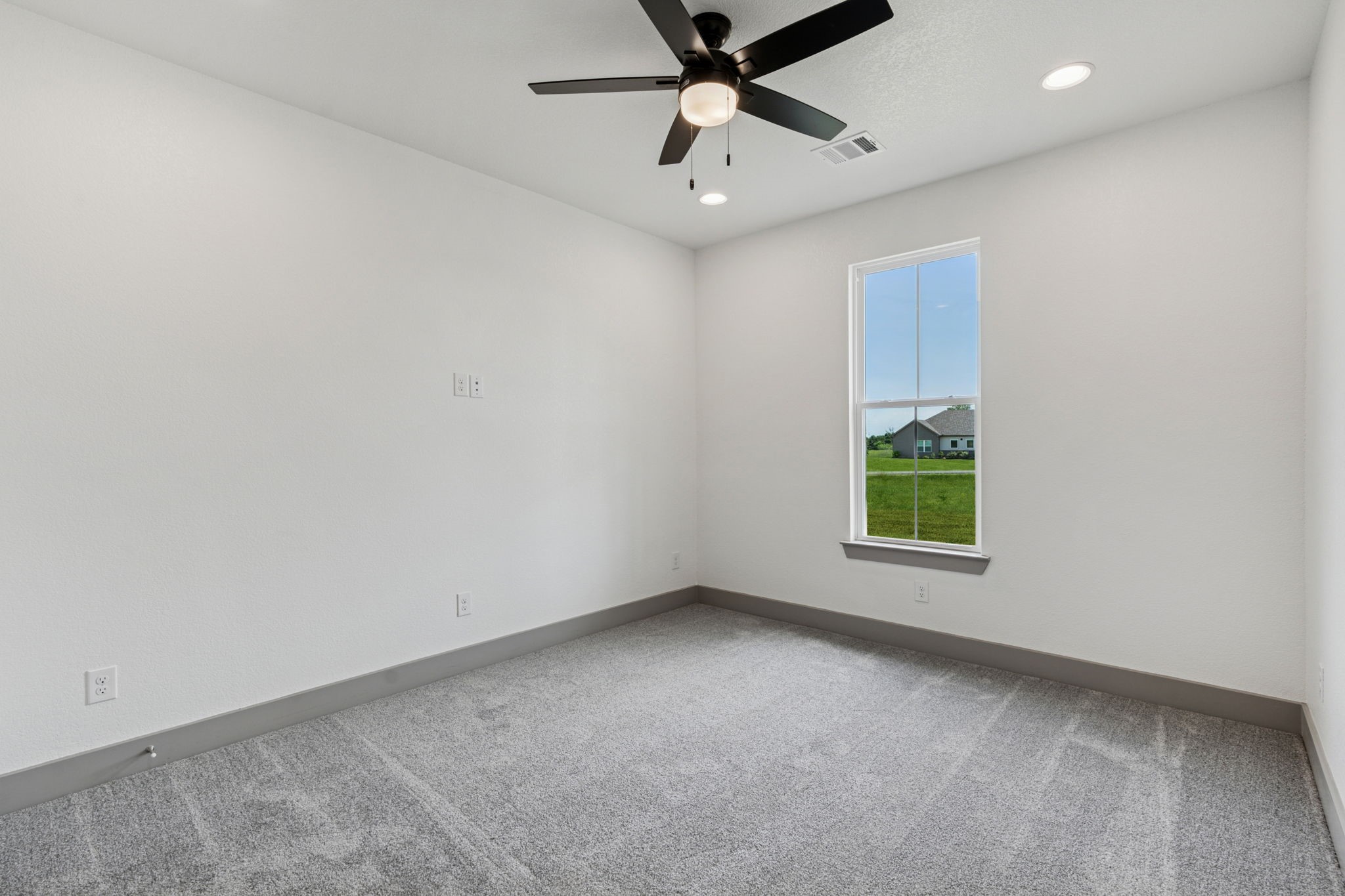 106 Maverick Way