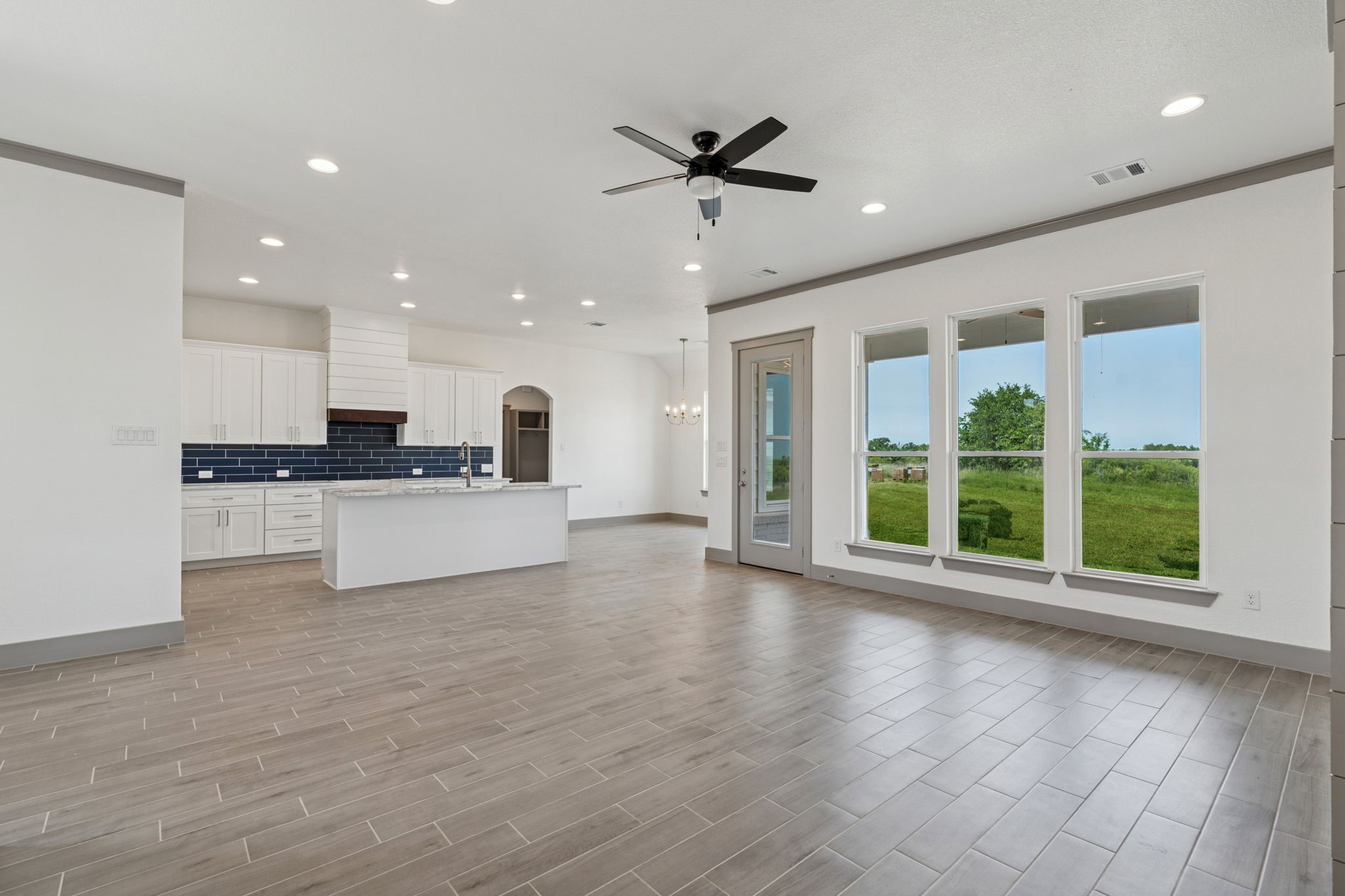 106 Maverick Way