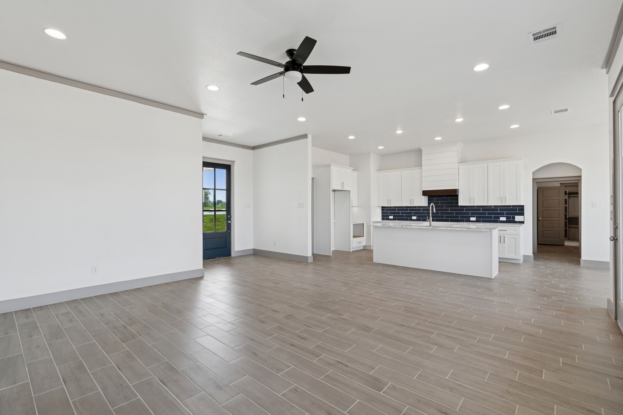 106 Maverick Way