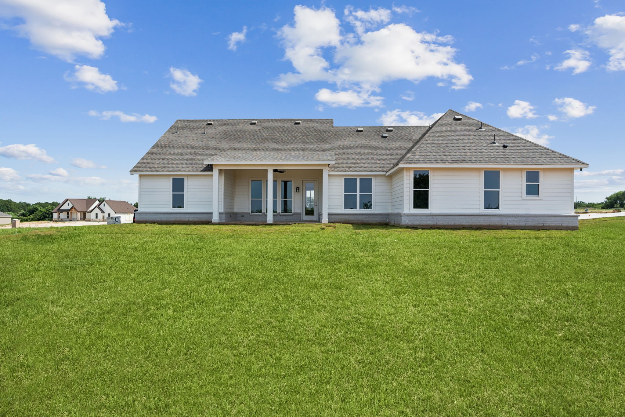 106 Maverick Way