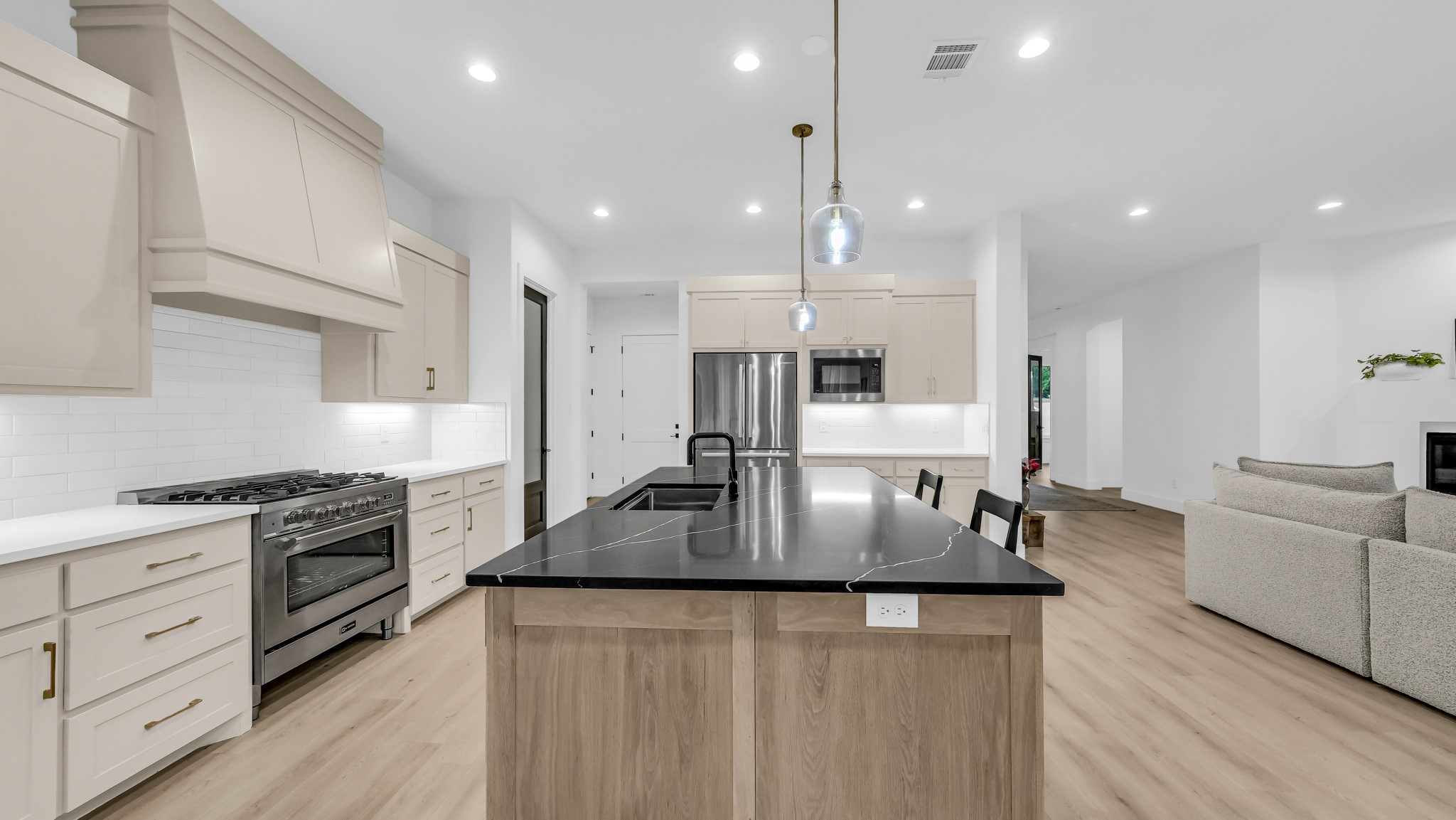 141 Lakeside Drive
