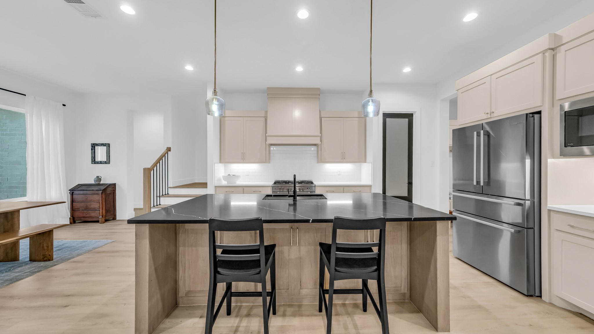 141 Lakeside Drive