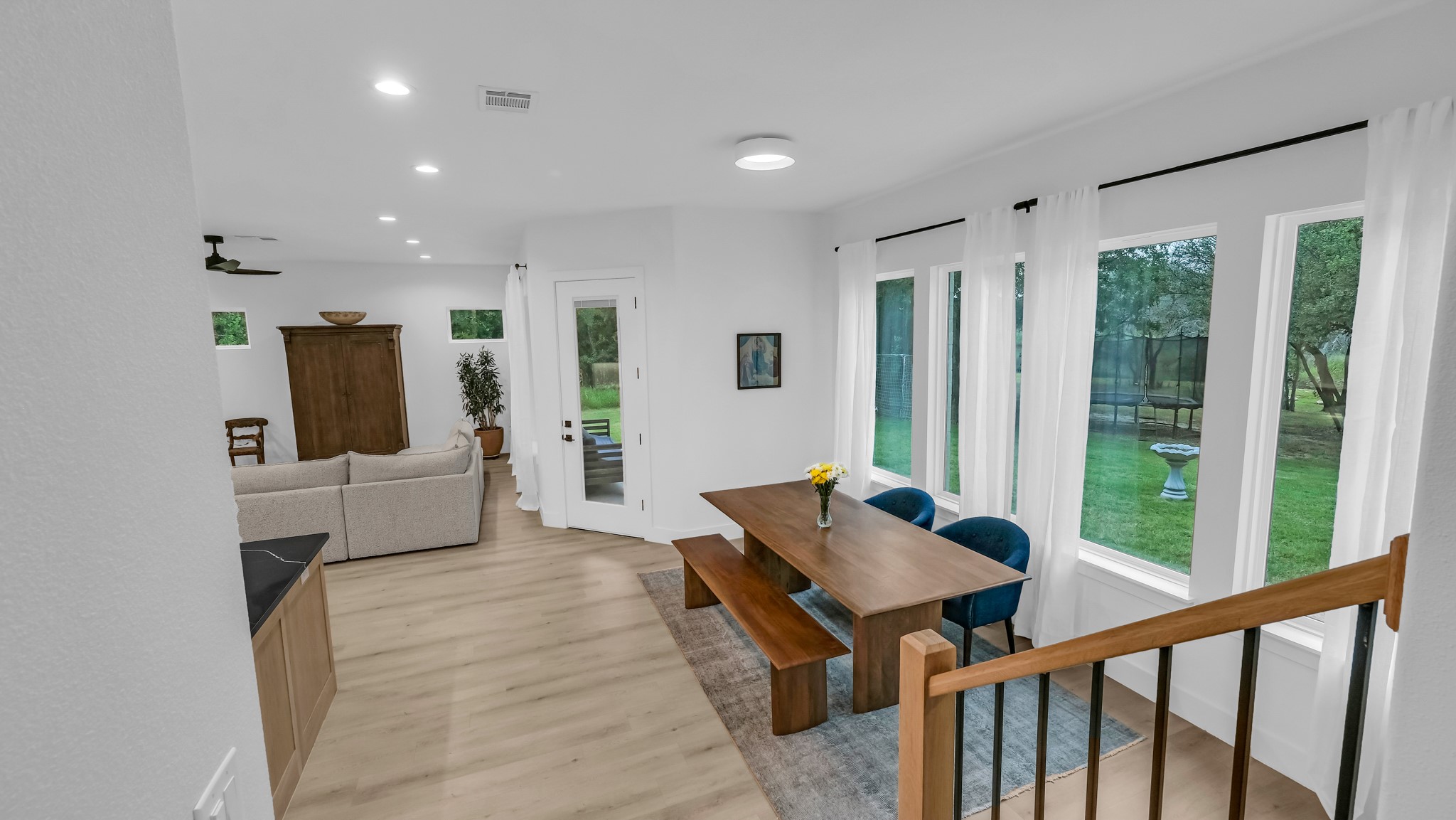 141 Lakeside Drive