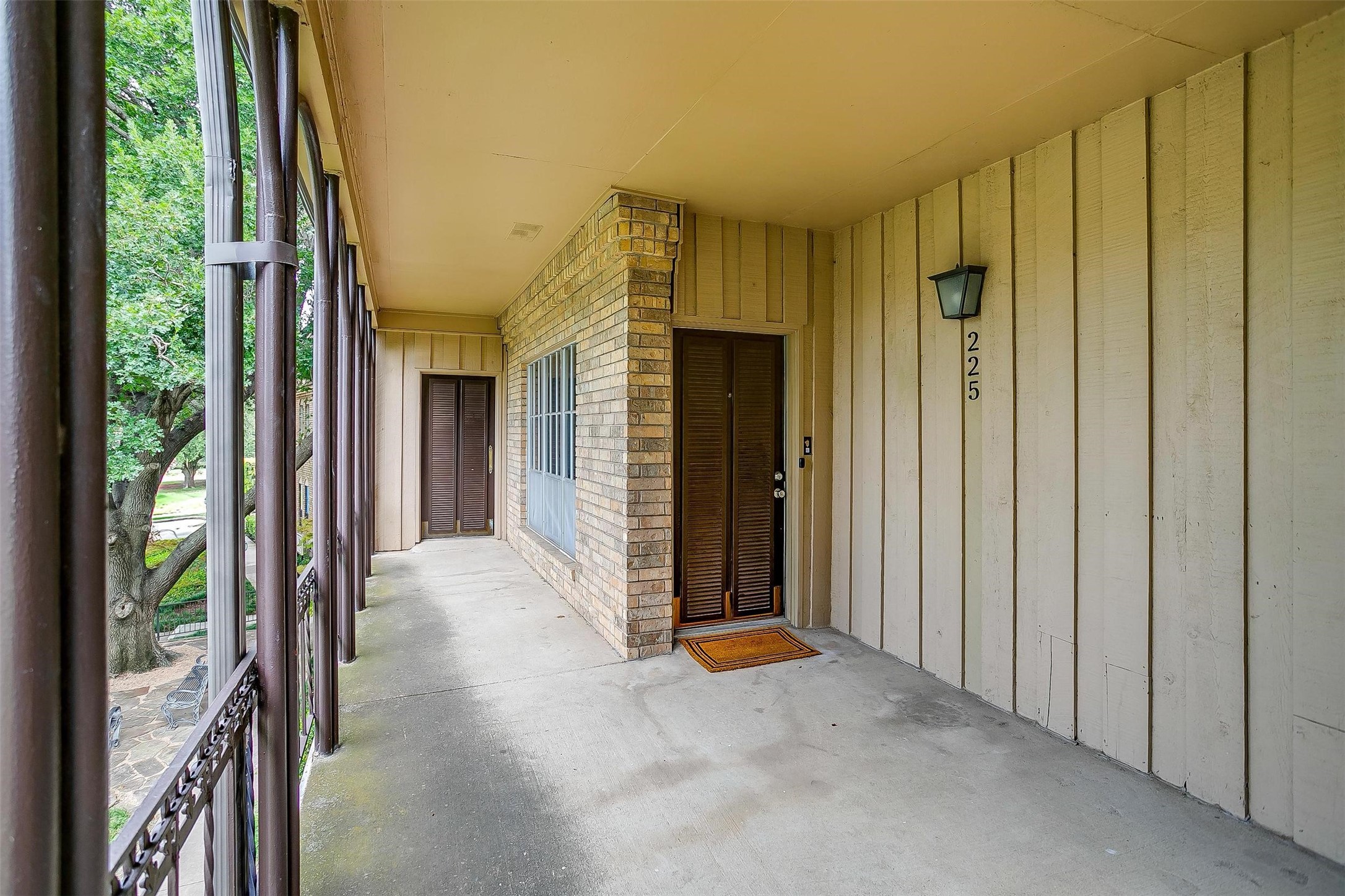 4312 Bellaire Drive S 225