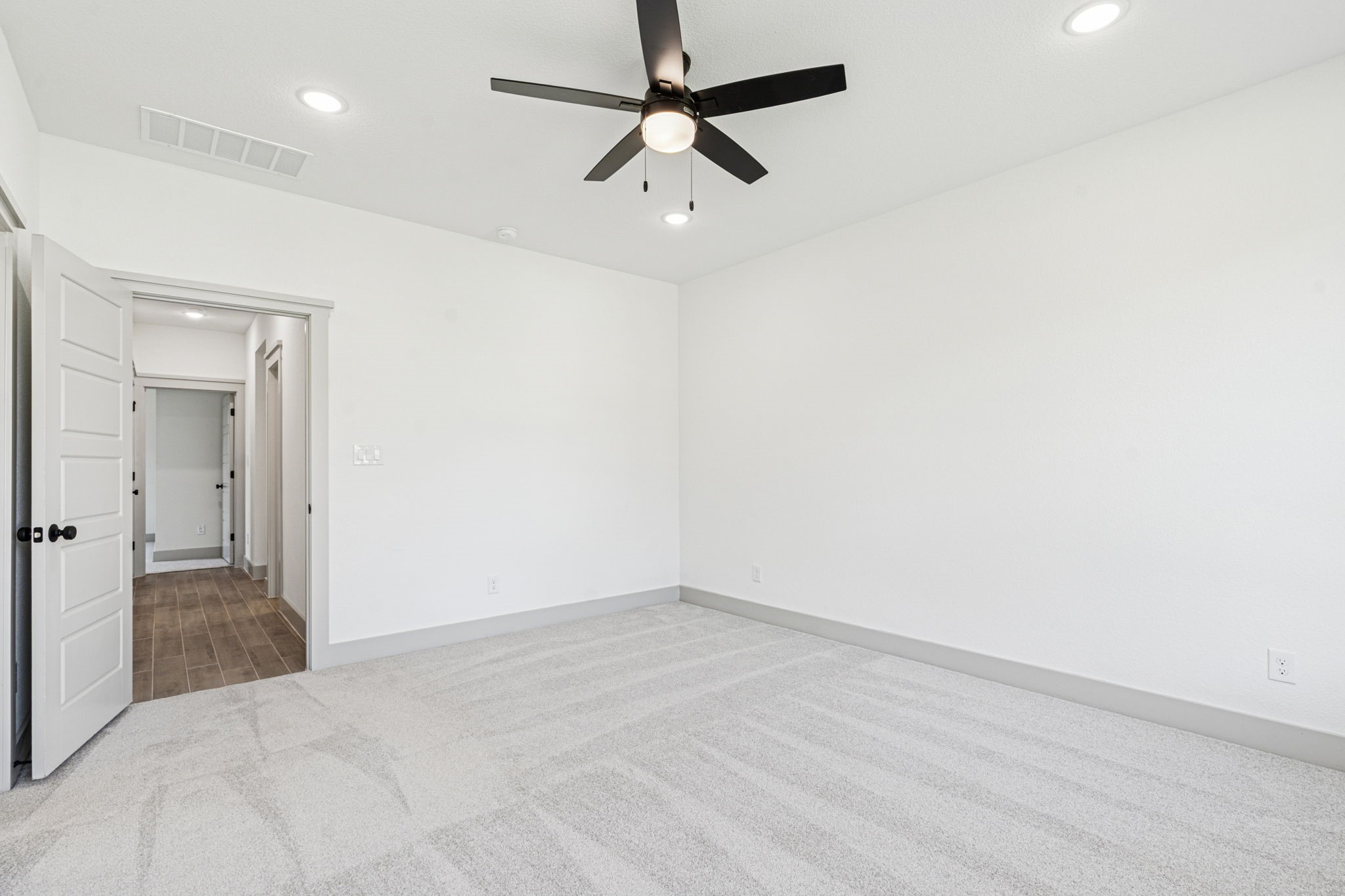 5012 Elizabeth Street