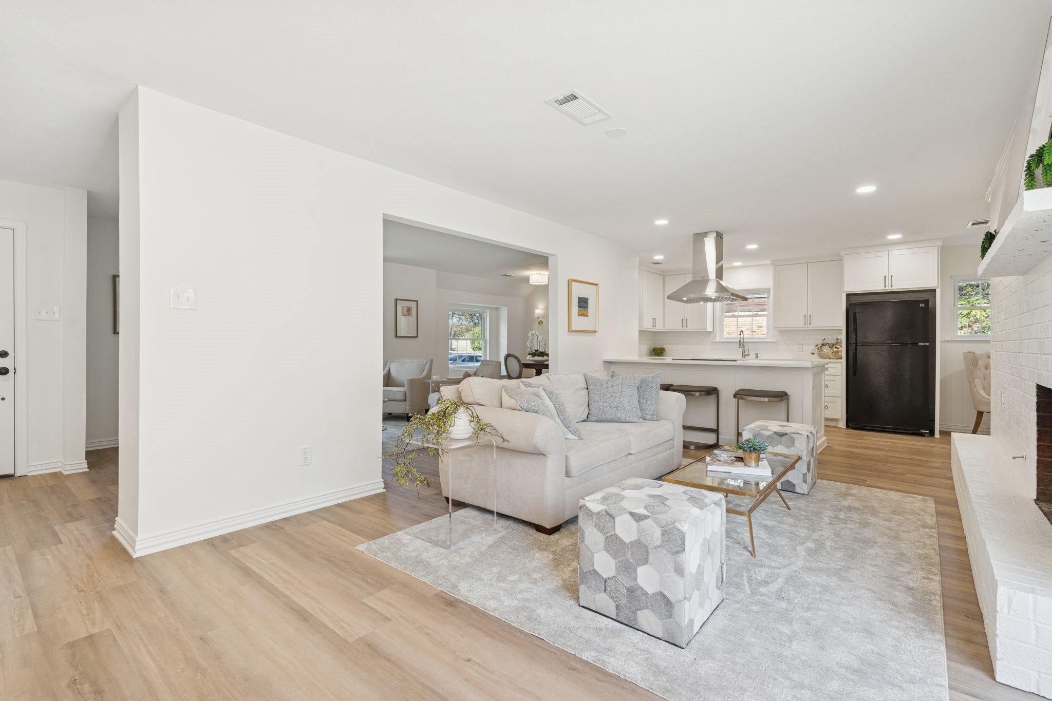 3905 Marys Creek Drive