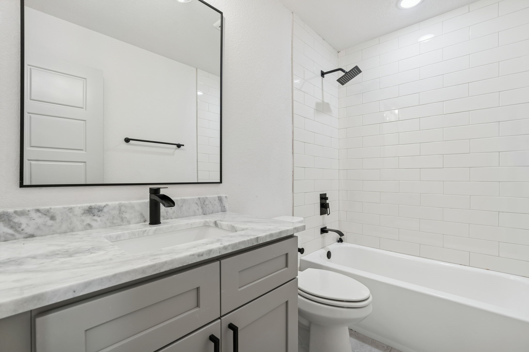 5637 Mesa Loop