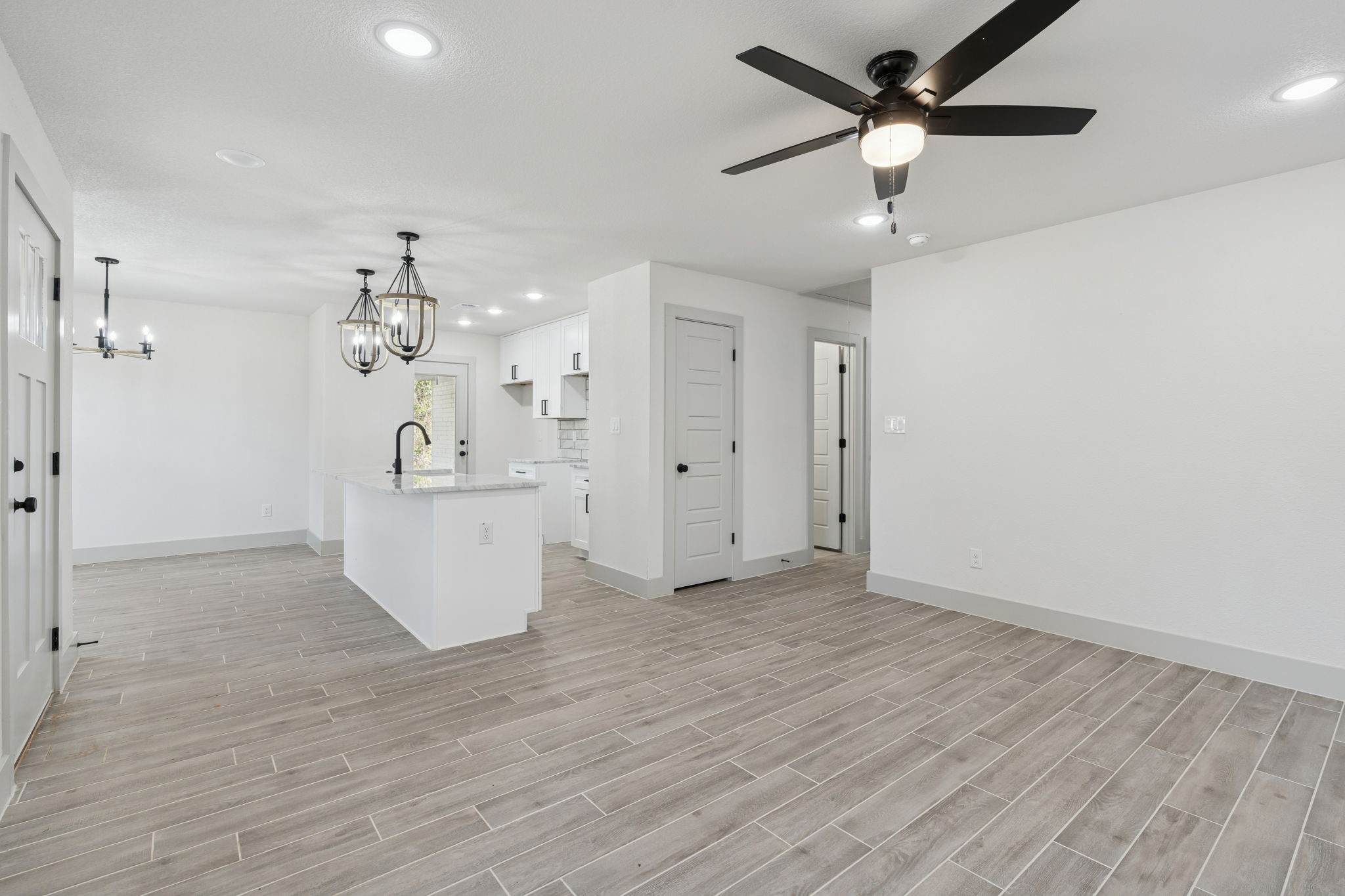 5637 Mesa Loop