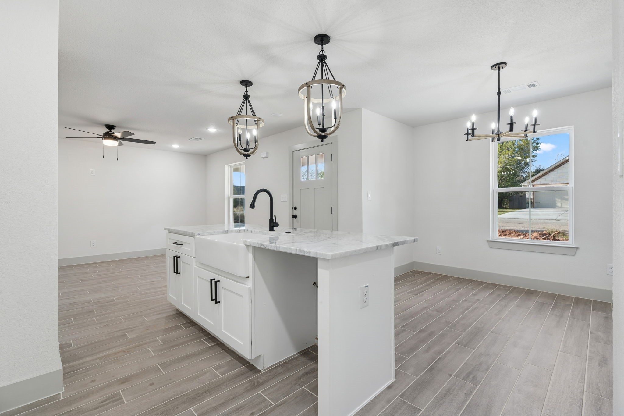 5637 Mesa Loop