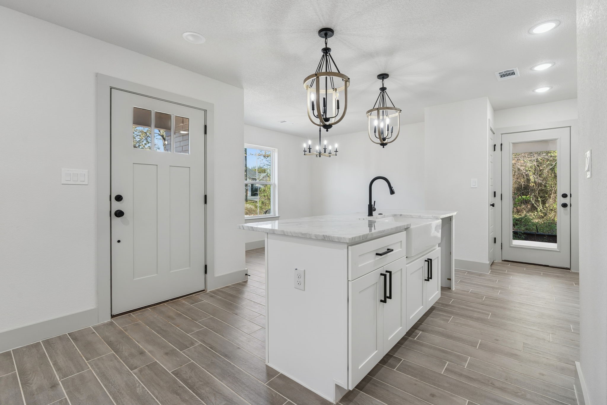 5637 Mesa Loop