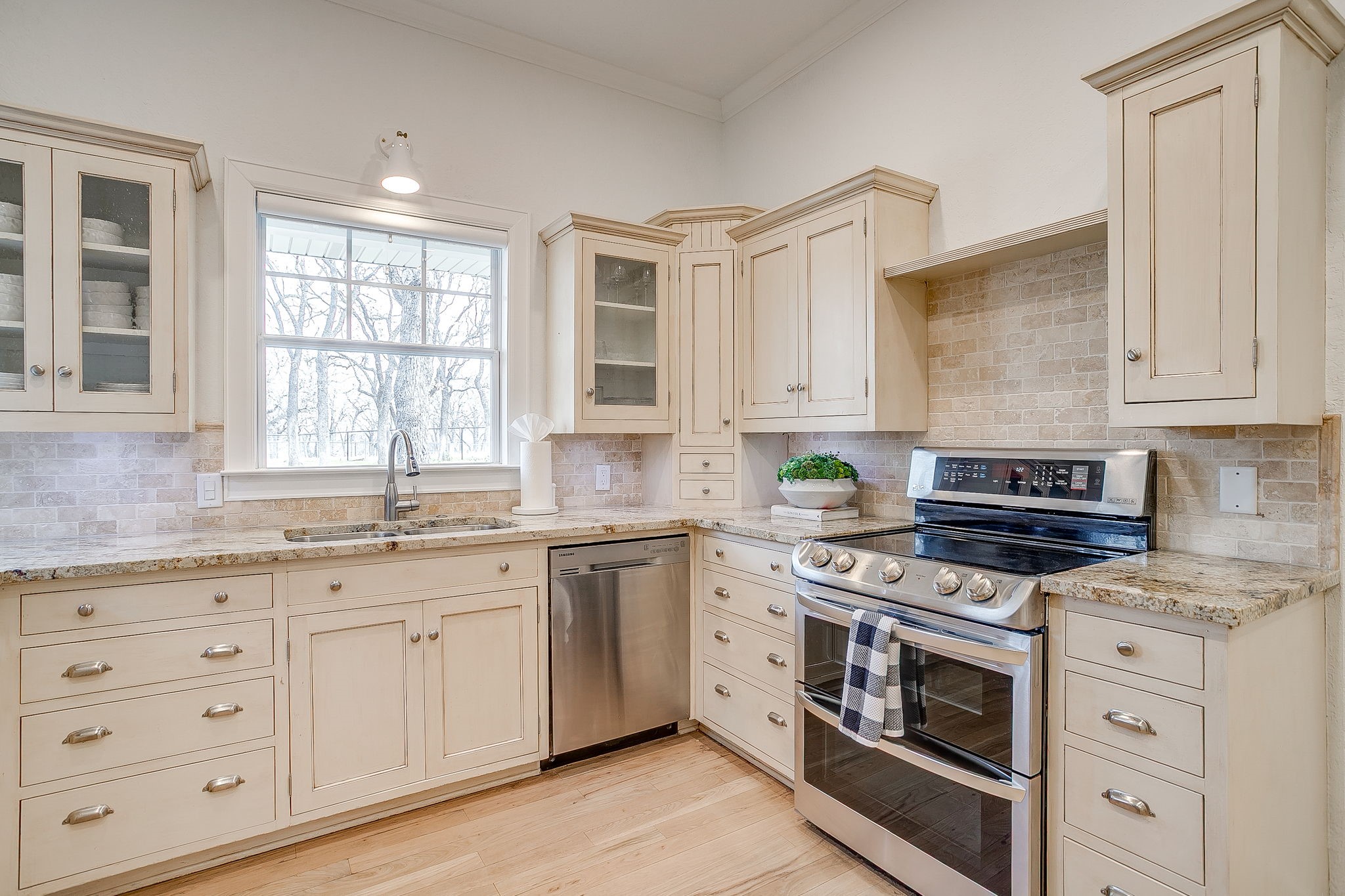 1114 Briarwood Street