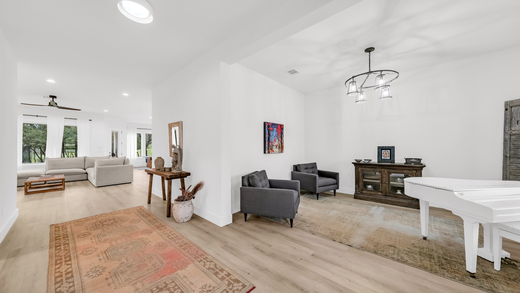 141 Lakeside Drive