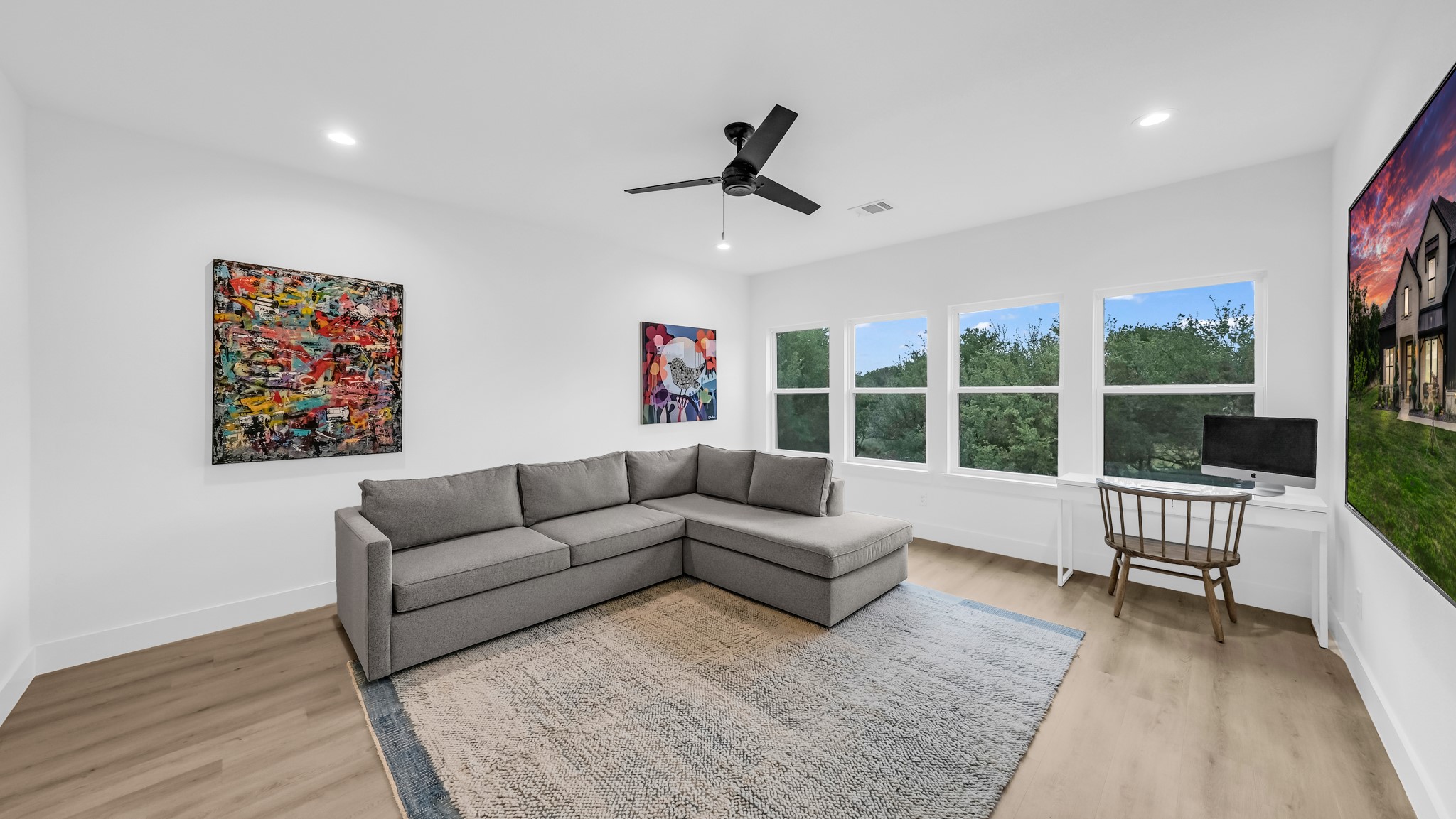141 Lakeside Drive