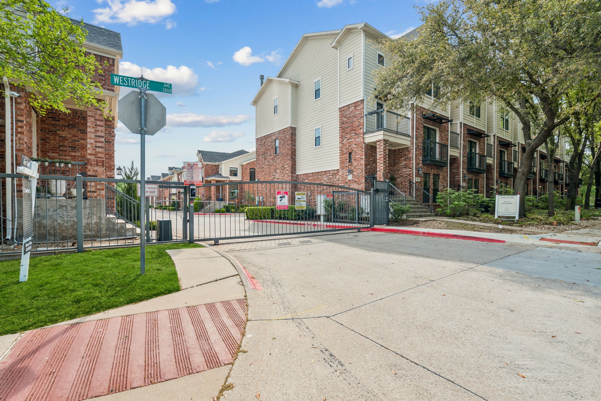 3825 Birkdale Drive