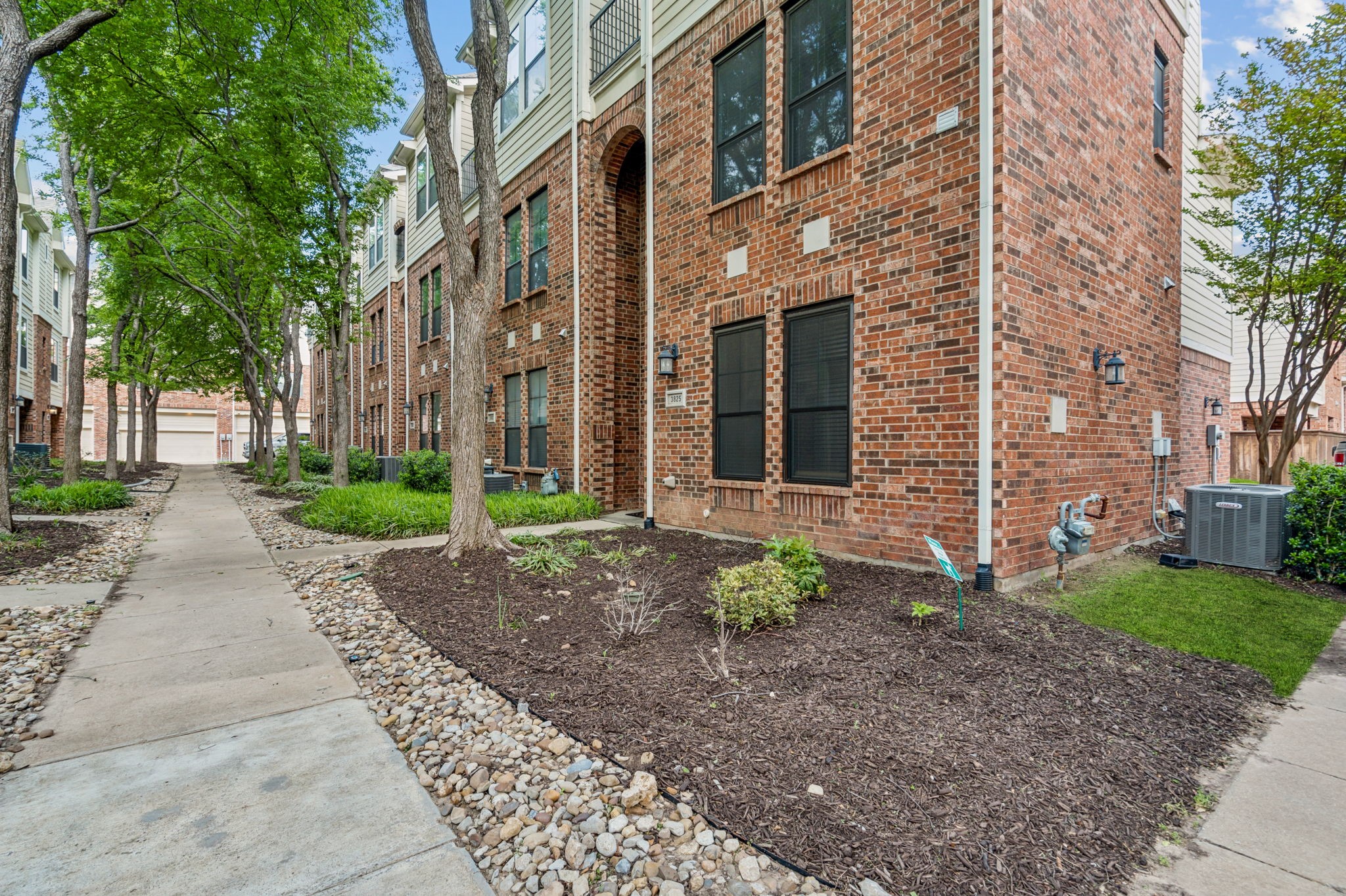 3825 Birkdale Drive