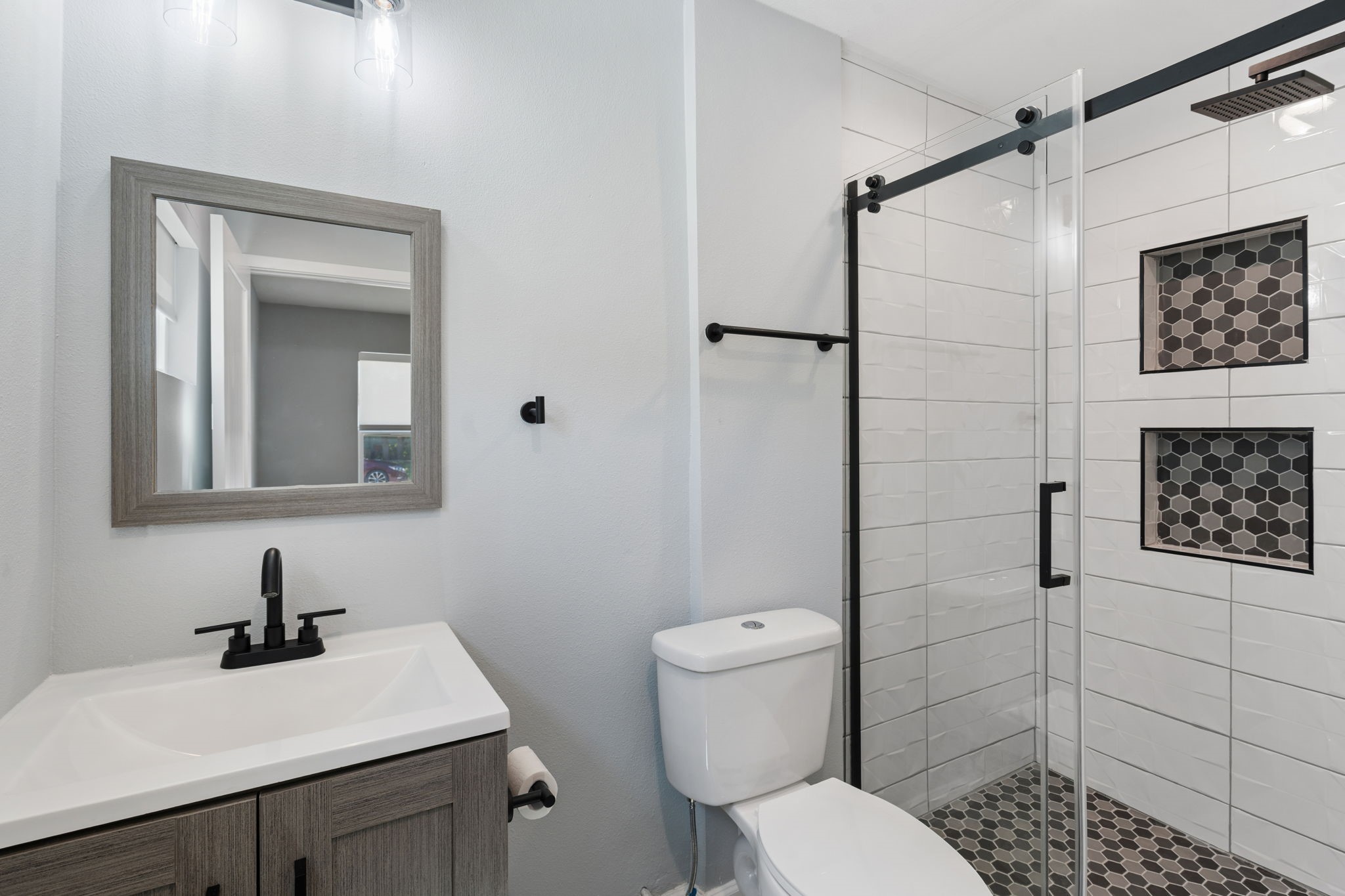 2728 Livingston Avenue