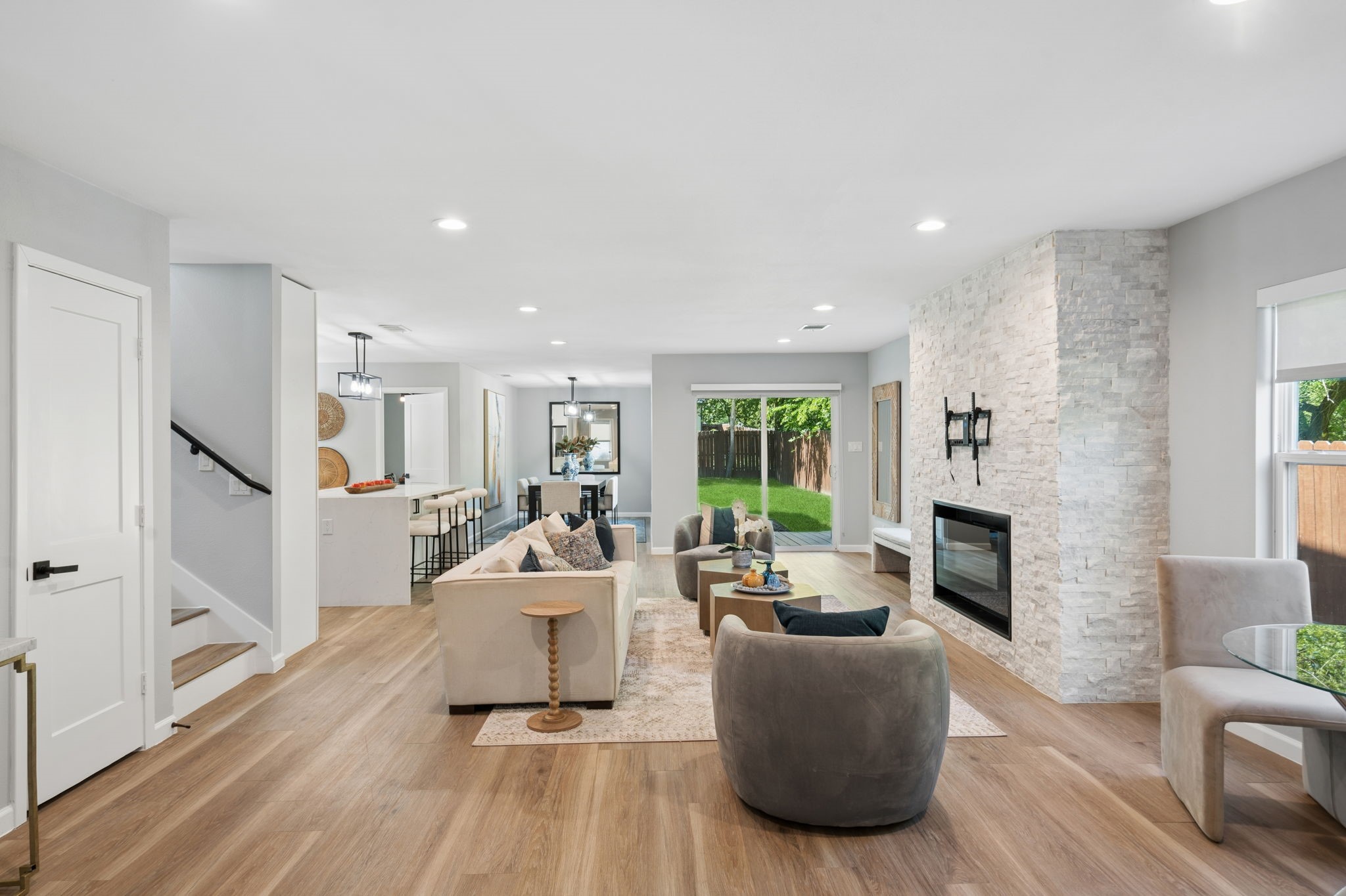 2728 Livingston Avenue